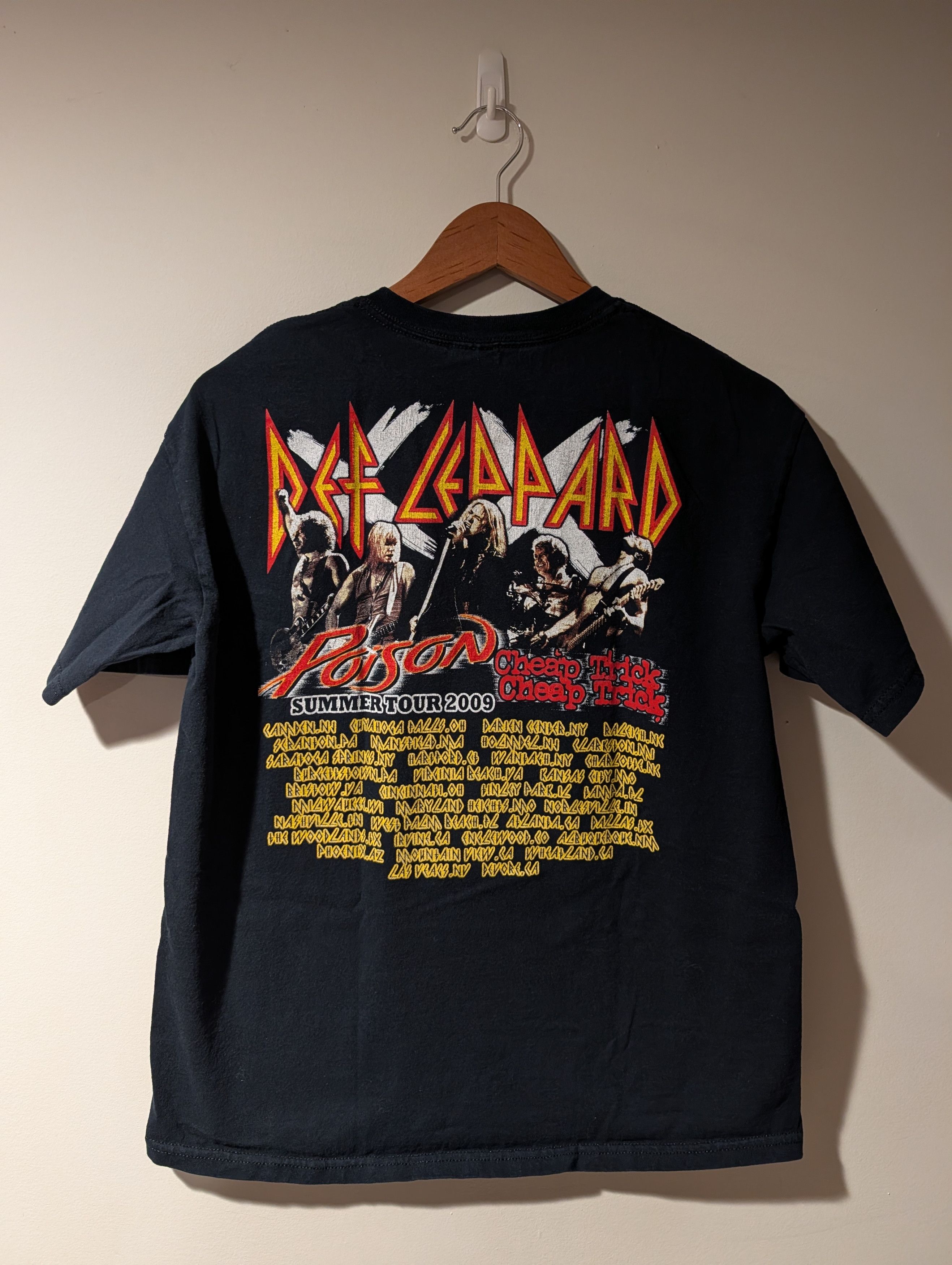 Band Tees Vtg Def Leppard Rock Band Graphic T-Shirt 2009 Streetwear Size US M / EU 48-50 / 2 - 4 Thumbnail