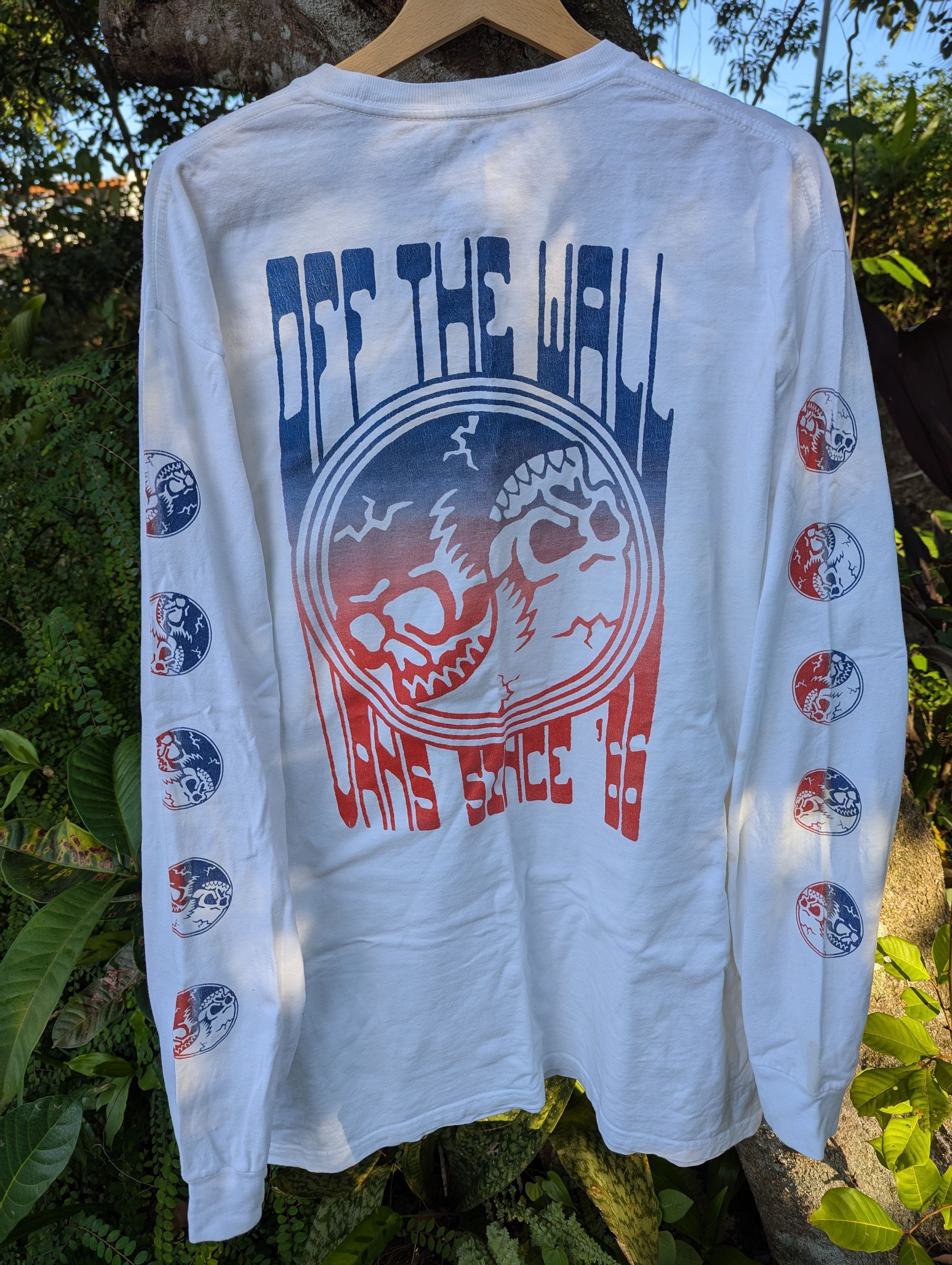 Vans 🔥FREE SHIPPING🔥 VANS Skater Boarder Long Sleeve Tshirt Size US L / EU 52-54 / 3 - 1 Thumbnail