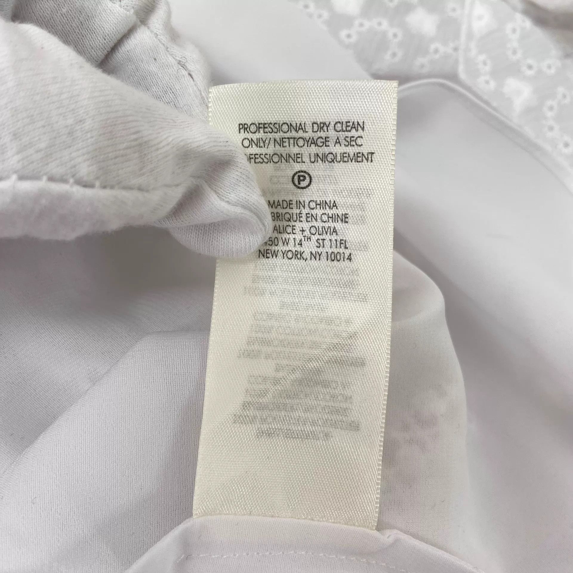 Alice + Olivia Alice+Olivia white cutout embroidery dress women's US 10 Size L / US 10 / IT 46 - 8 Thumbnail