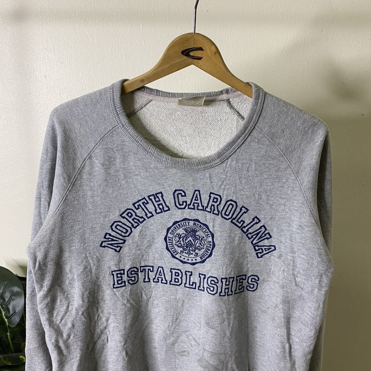 Vintage Y2K North Carolina University Crewneck Sweatshirt Collegiate Size US M / EU 48-50 / 2 - 2 Thumbnail