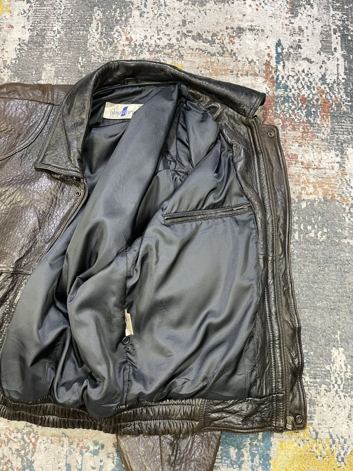Genuine Leather Vtg Alan Martin Italy Back Embossed Sheepskin Bombers Size US L / EU 52-54 / 3 - 14 Thumbnail