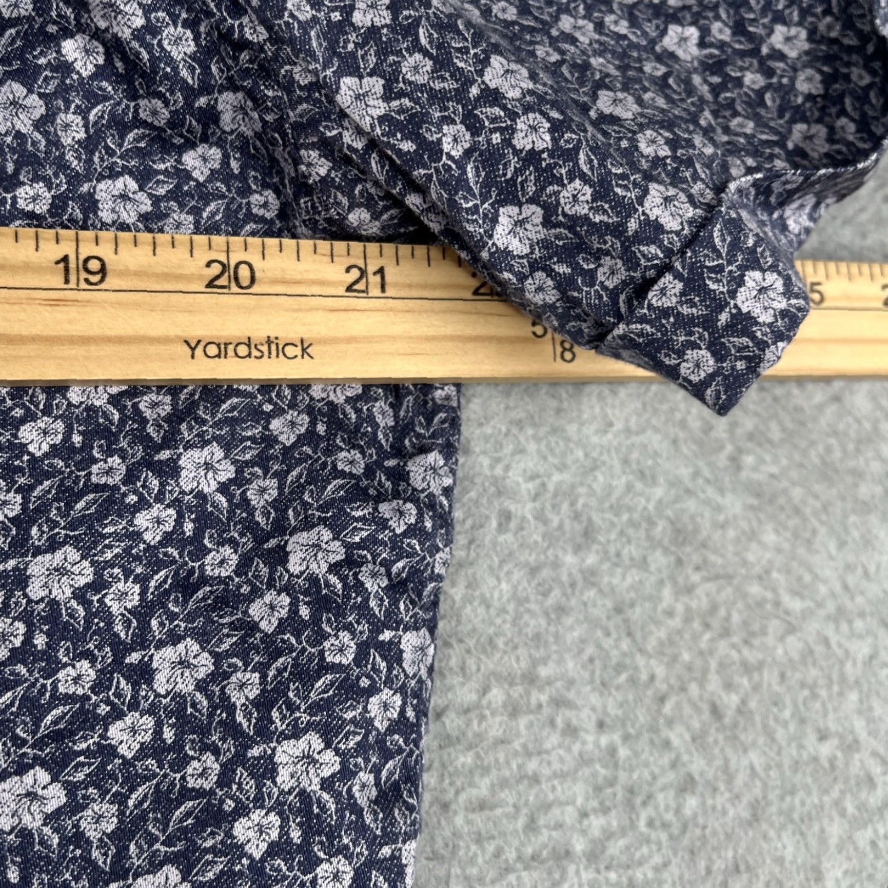 Ted Baker Ted Baker London Shirt Mens Size 4 Button-Up Short Sleeve Navy Pink Flower Print Cotton Size US L / EU 52-54 / 3 - 7 Thumbnail