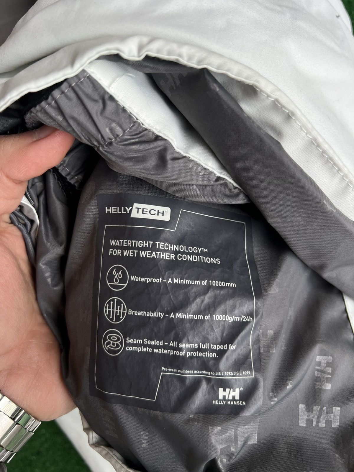 Helly Hansen Helly Hansen Seven J waterproof jacket Size US S / EU 44-46 / 1 - 12 Thumbnail