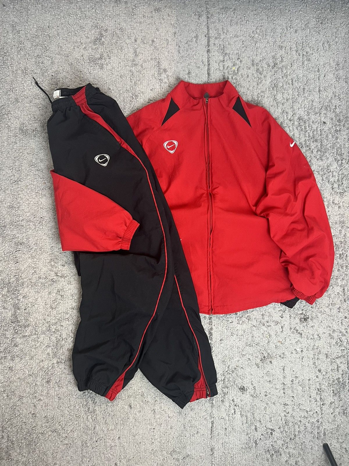NIKE VINTAGE OVERSIZE NYLON DRIL TRACK SUIT Y2k