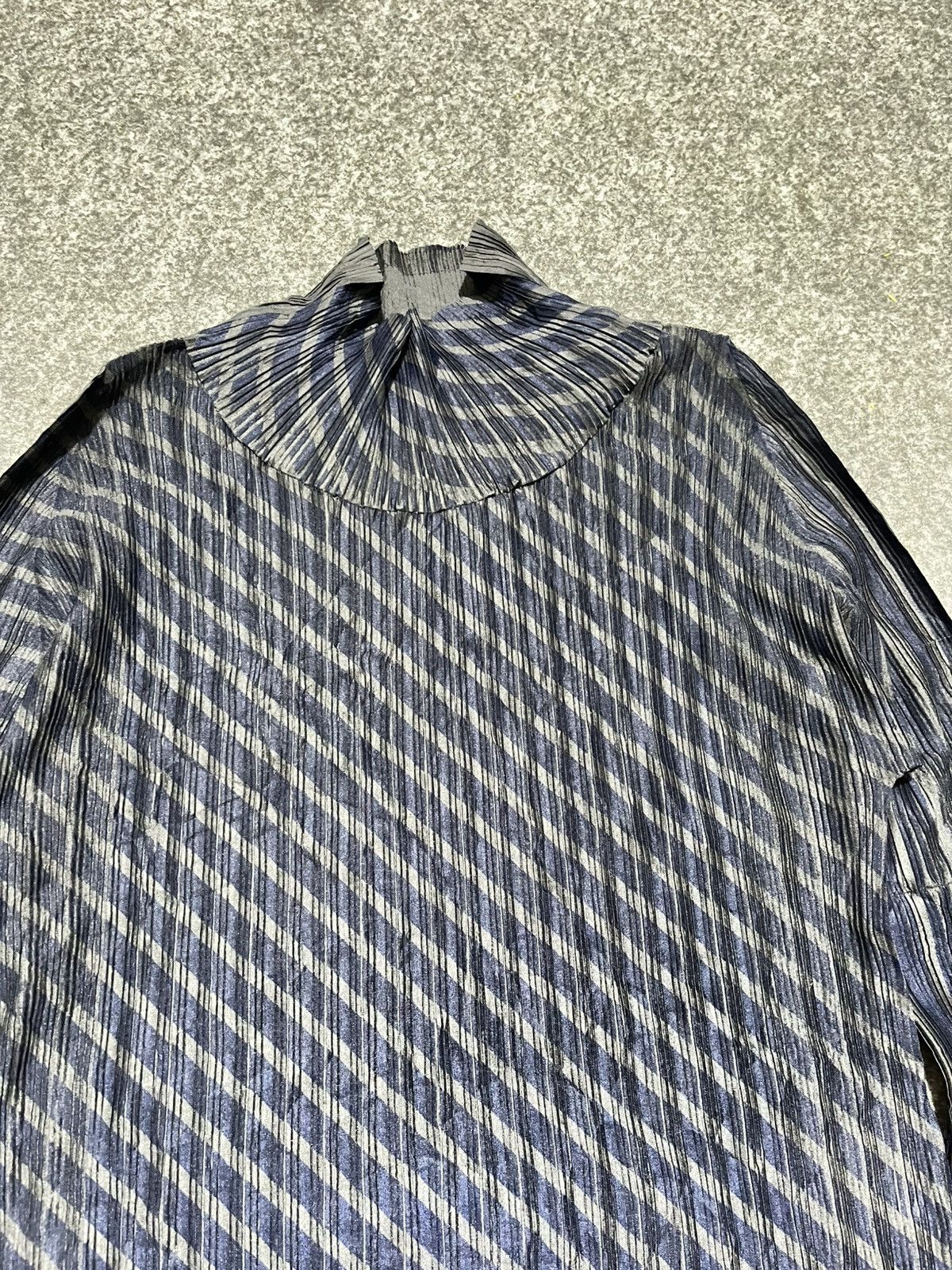 Pleats Please Issey Miyake Pleats Please Longslevee Size M / US 6-8 / IT 42-44 - 6 Thumbnail