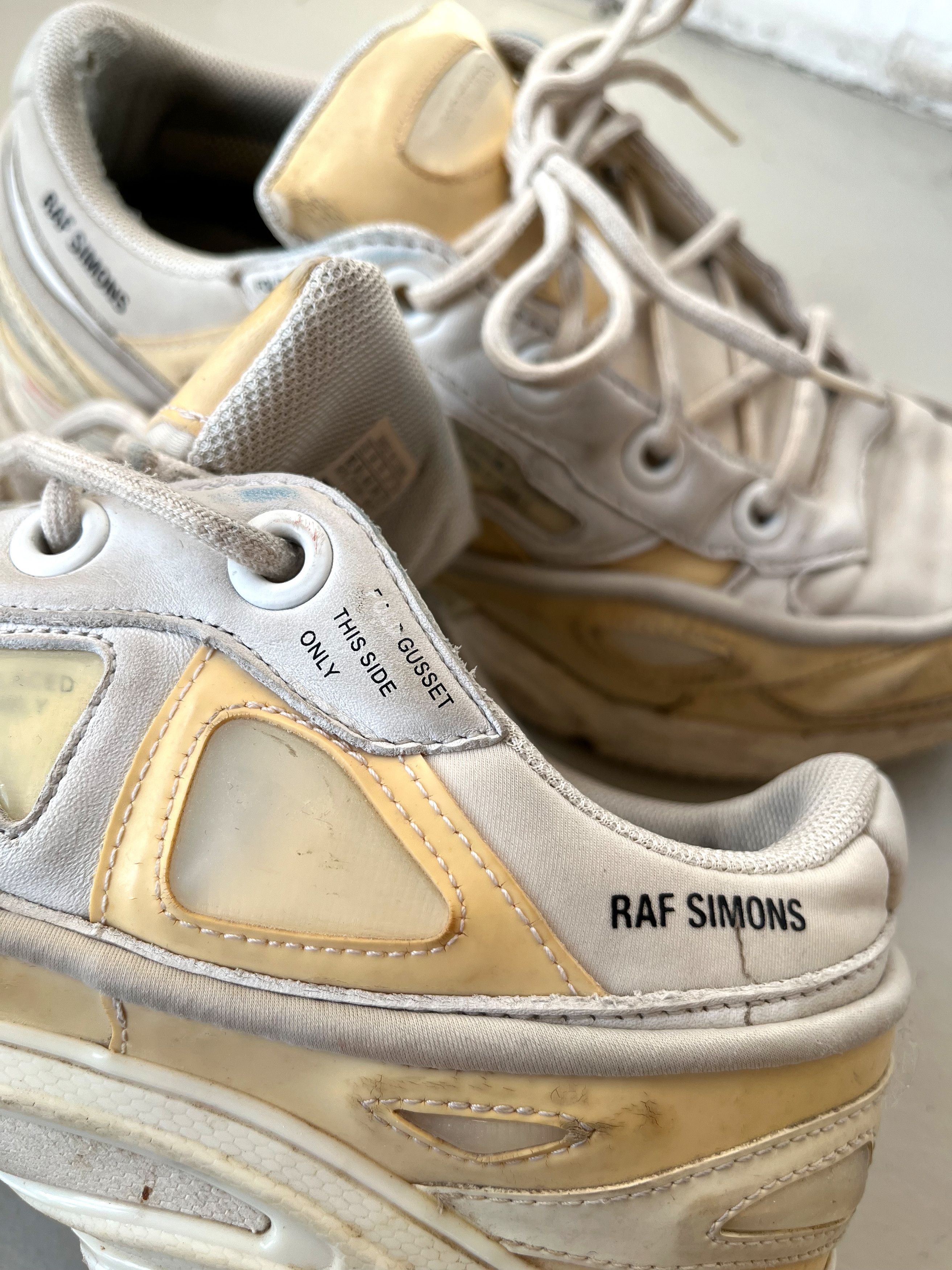 Adidas × Raf Simons Ozweego Bunny Cream Size US 11 / EU 44 - 7 Thumbnail