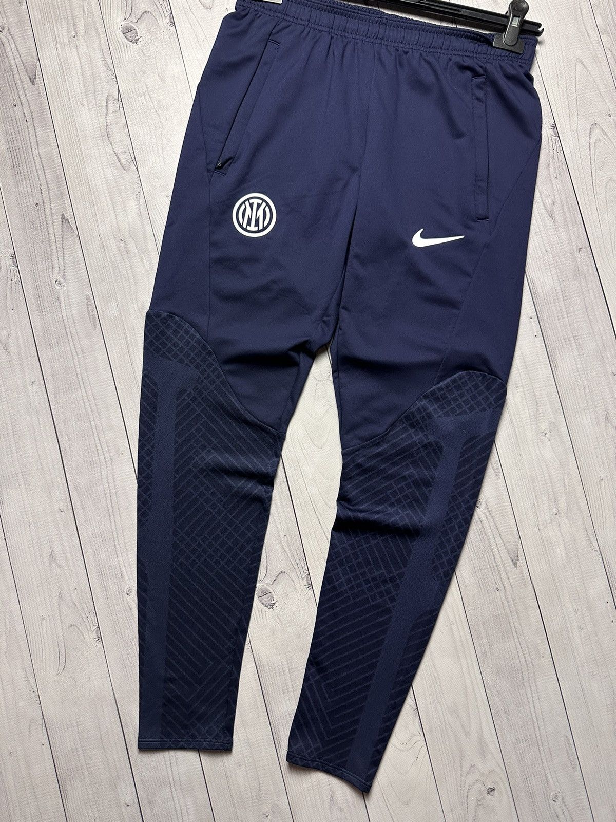 Nike Nike Inter Milan soccer joggers size S logo Size US 30 / EU 46 - 2 Thumbnail