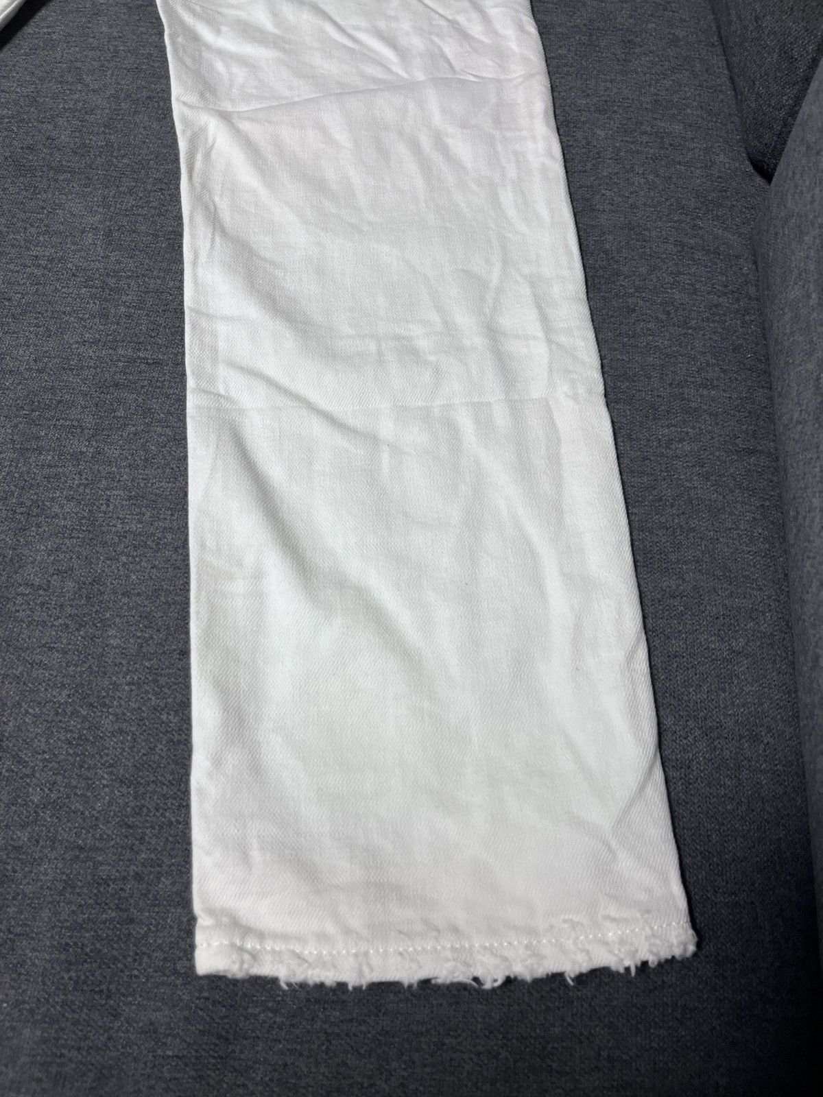 Golden Goose Golden Goose Distressed White Jeans Size US 31 - 21 Thumbnail