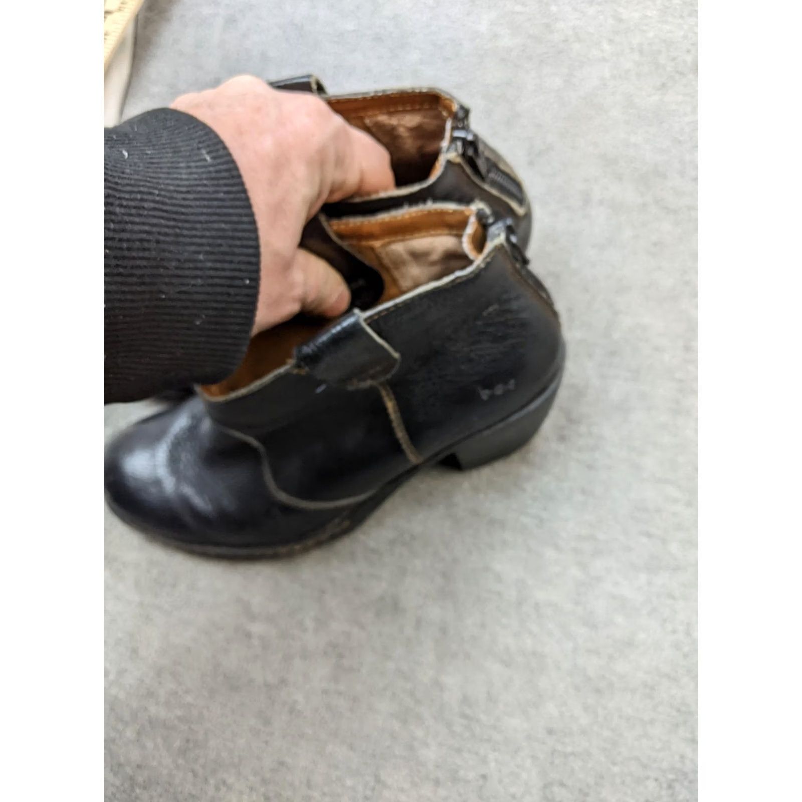 Vintage b.o.c Boots Womens 9 Black Leather Ankle Booties Back Zip Block Heel M/W Casual Modern Size US 9 / IT 39 - 4 Thumbnail