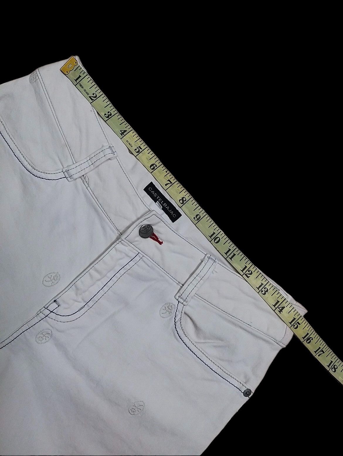 Disney × Jean Charles De Castelbajac JEAN CHARLES DE CASTELBAJAC EMBROIDERY LOGO 3/4 DENIM PANT Size US 30 / EU 46 - 9 Thumbnail