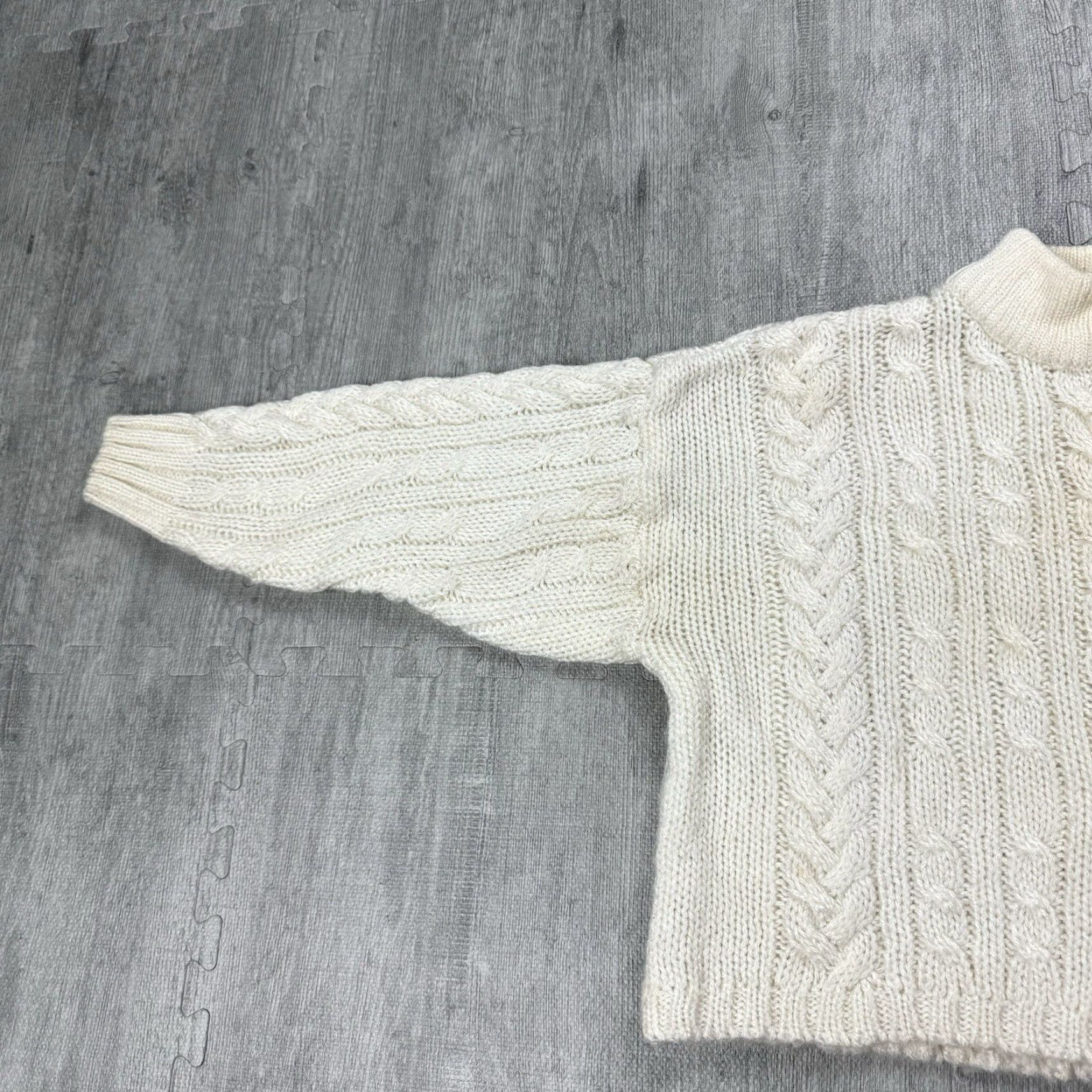 Vintage VINTAGE A.BENEDETTO CROP PULLOVER SWEATER CABLE KNIT SIZE M WHITE Y2K GIRLIE Womens Size M / US 6-8 / IT 42-44 - 2 Thumbnail
