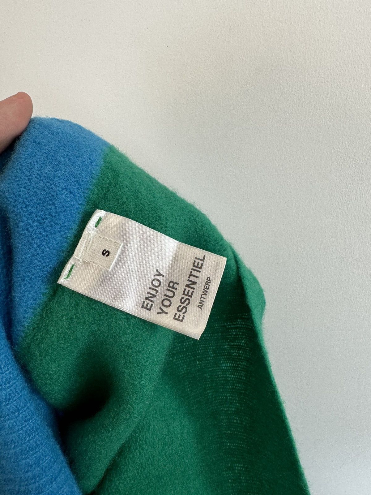 Essentiel Antwerp Essentiel Antwerp Made in Italy 2 Sides Colour Sweater Size S / US 4 / IT 40 - 5 Thumbnail
