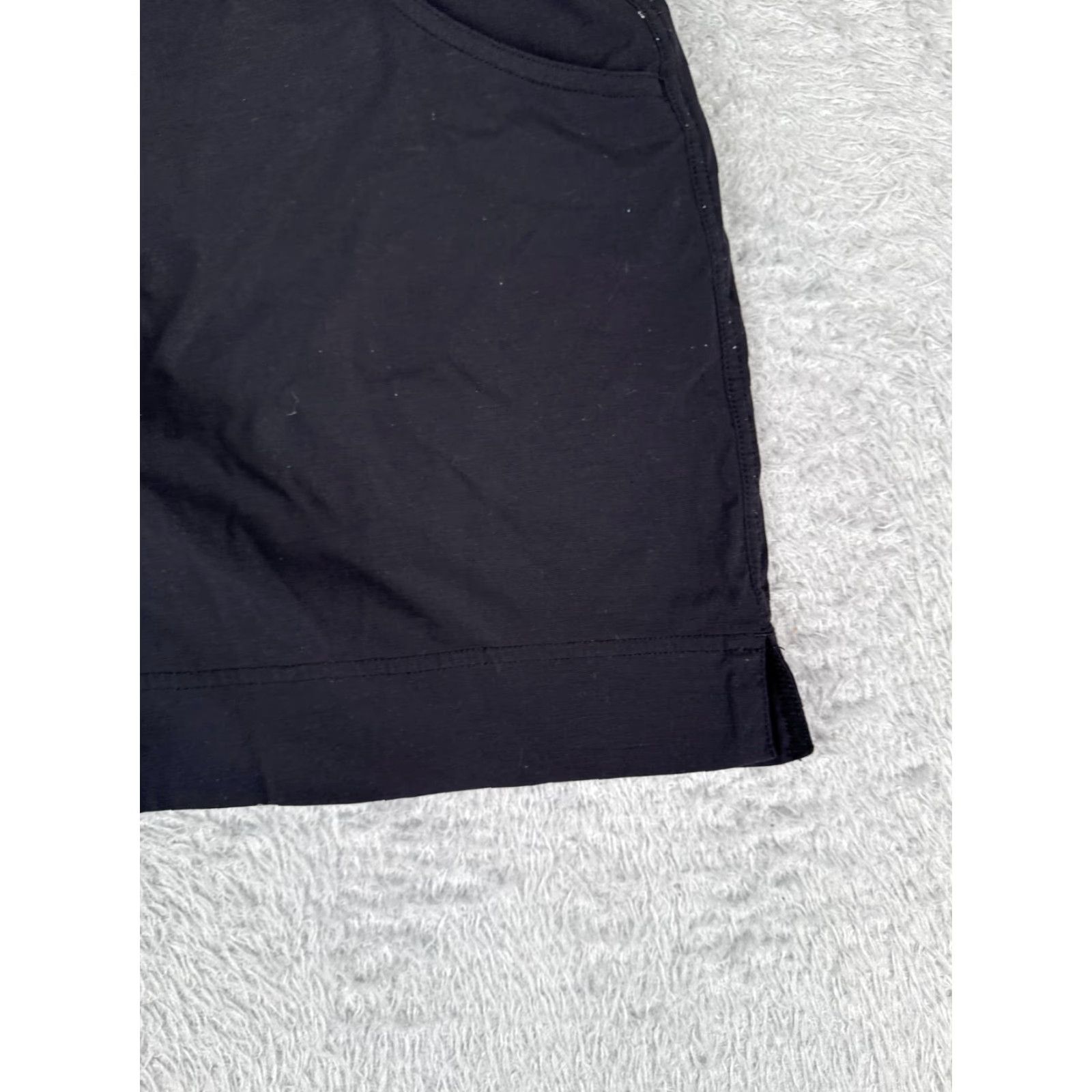 Vintage Columbia Shorts Women Medium Black Nylon Shell Omni-Shield Hike Camp Skort Skirt Pockets Breathable Size 32" / US 10 / IT 46 - 2 Thumbnail