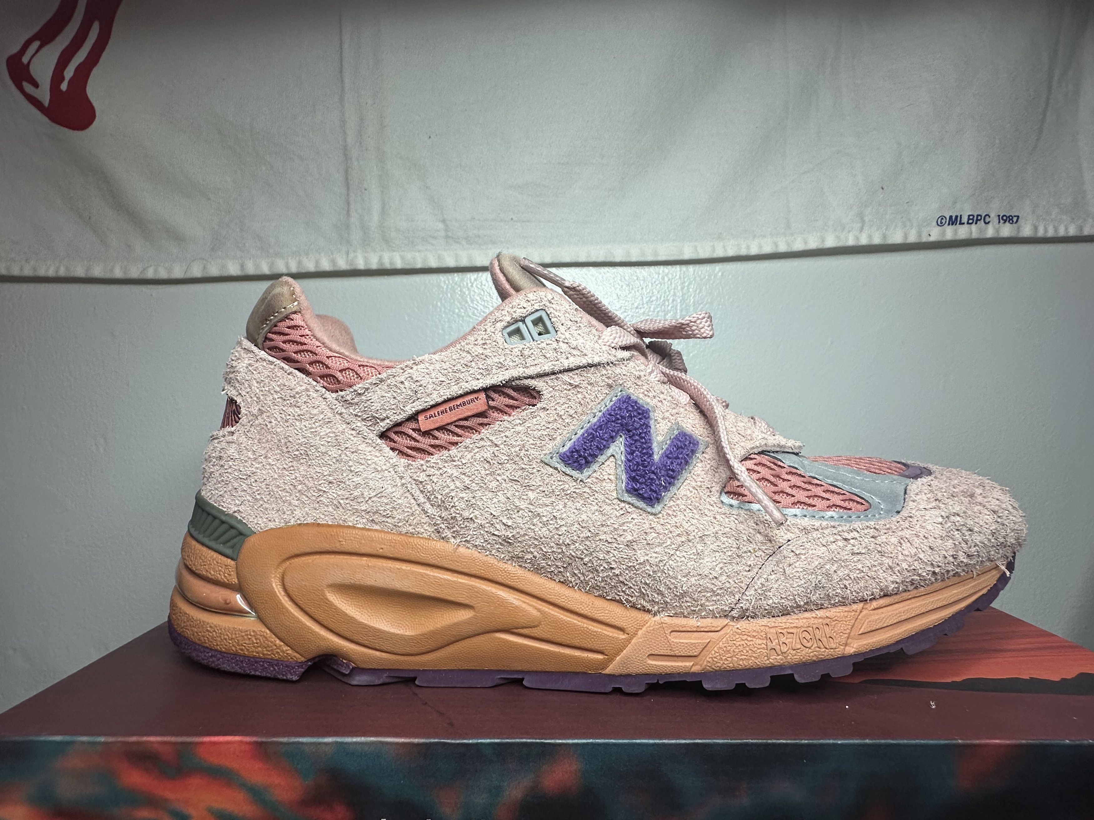 image of New Balance he Bembury 990V2 Sand Be The Time Shoes in Pink, Men's (Size 10)