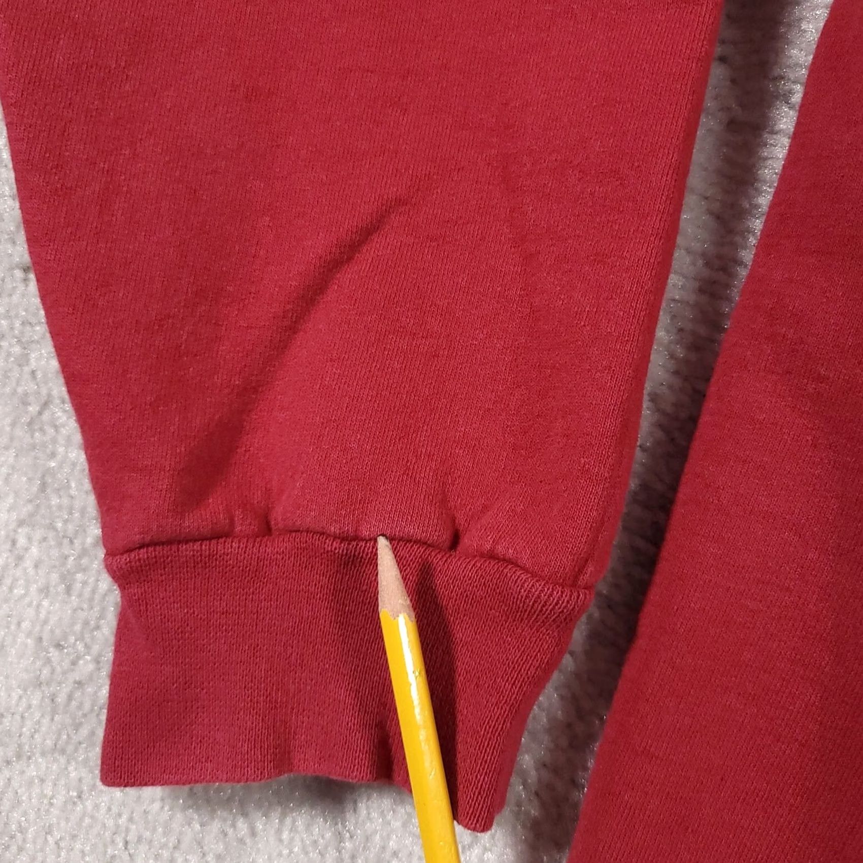 Starter VINTAGE Starter Pullover Sweatshirt Crewneck Mens Large Red Faded Blank 90s Sports Heavyweight Cotton Polyester Fabric Fleece Size US L / EU 52-54 / 3 - 6 Thumbnail