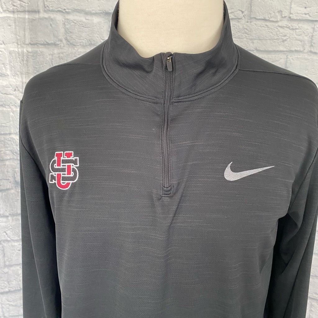 Nike Nike Men XL drifit 1/4 zip Longsleeve pullover collegiate we Size US XL / EU 56 / 4 - 2 Thumbnail