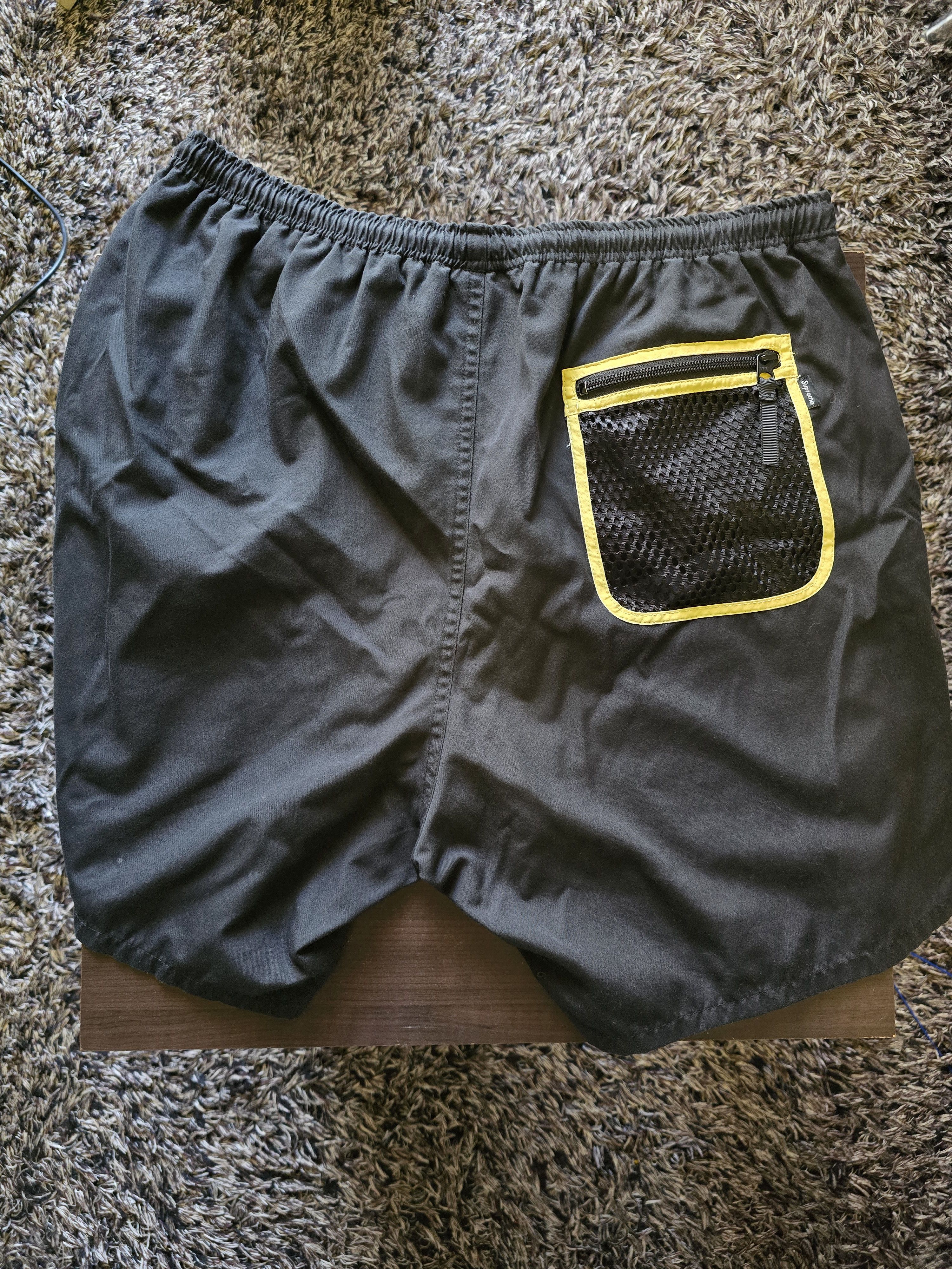 Supreme Supreme Mesh Pocket Shorts Black Size US 31 - 1 Thumbnail