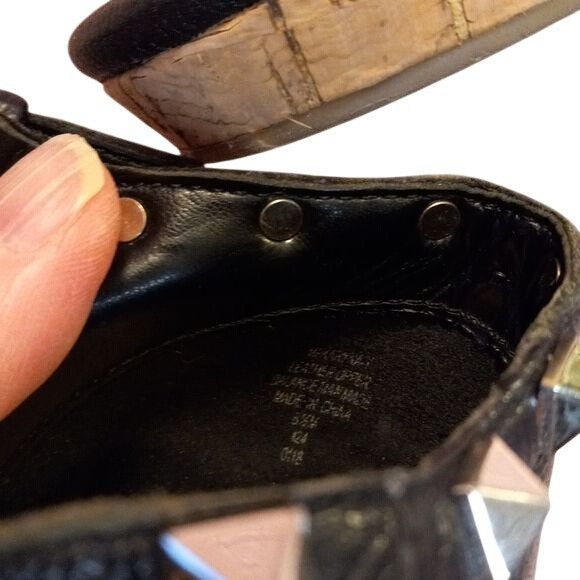 Marc Fisher Marc Fisher 8.5M Black Leather Wedge Sandals Cork Heel Studd Size US 8.5 / IT 38.5 - 10 Thumbnail