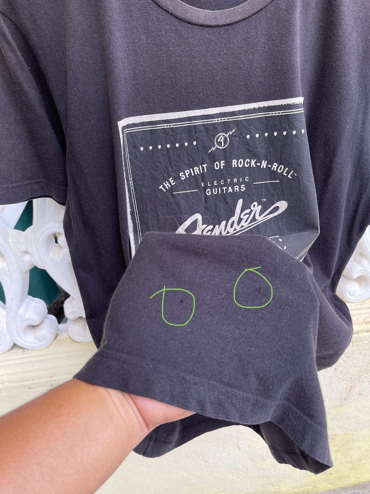 Last Drop🔥Sun Faded FENDER The Spirit Rock N Roll Guitar Tee