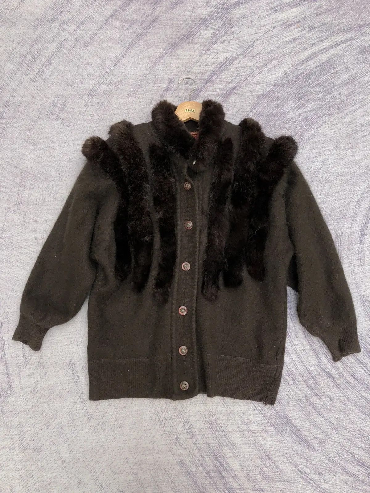 Japanese Brand Jacket Rabbit Trim Cardigan Winter Pattern Nice Design Size US M / EU 48-50 / 2 - 1 Thumbnail