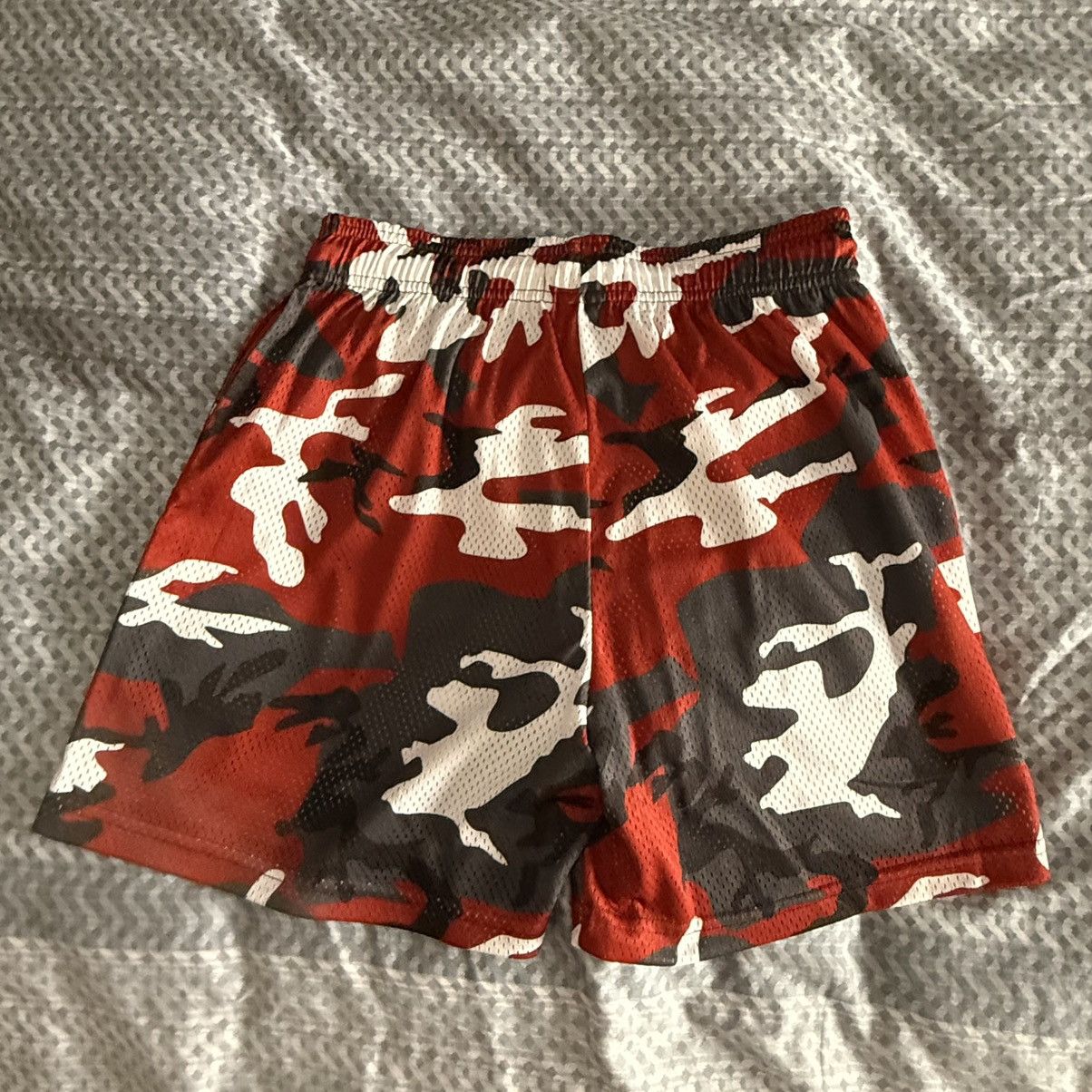 Eric Emanuel Eric Emanuel EE Basic/Core Short Maroon/Black Camo Medium Size US 32 / EU 48 - 2 Thumbnail