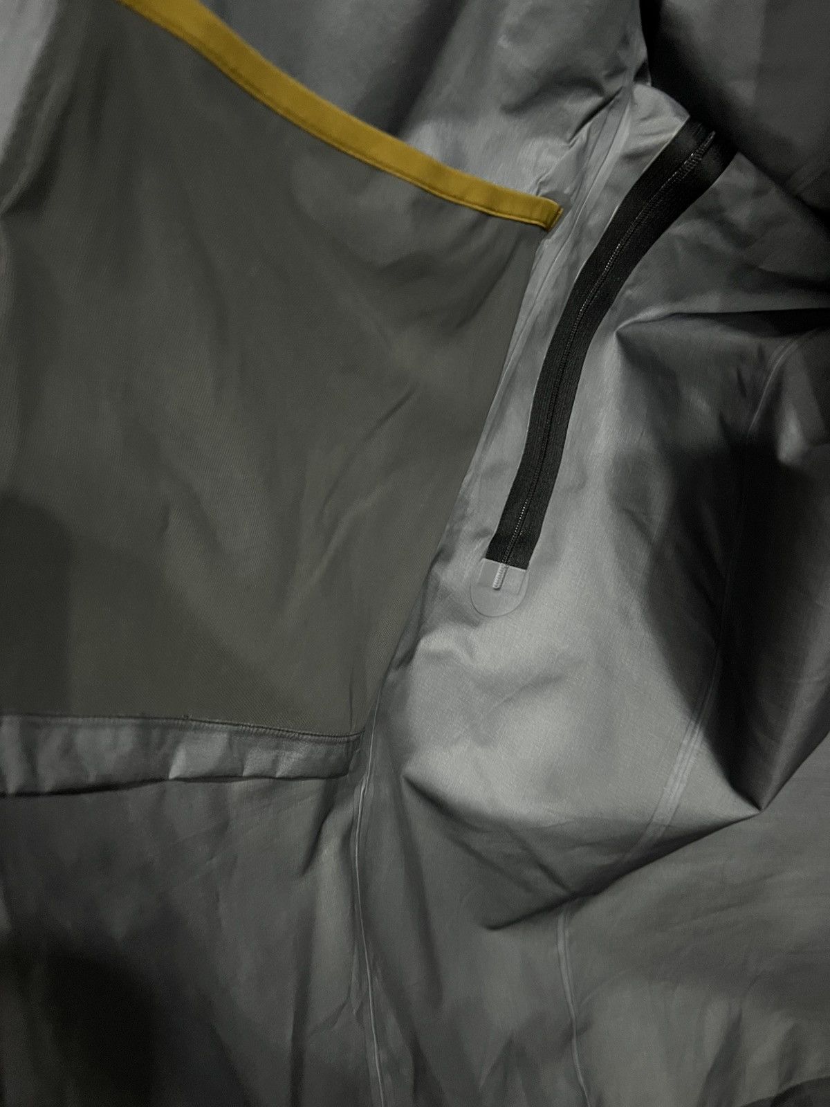 Arc'teryx Arc'teryx Alpha SV 24k Size US L / EU 52-54 / 3 - 10 Thumbnail