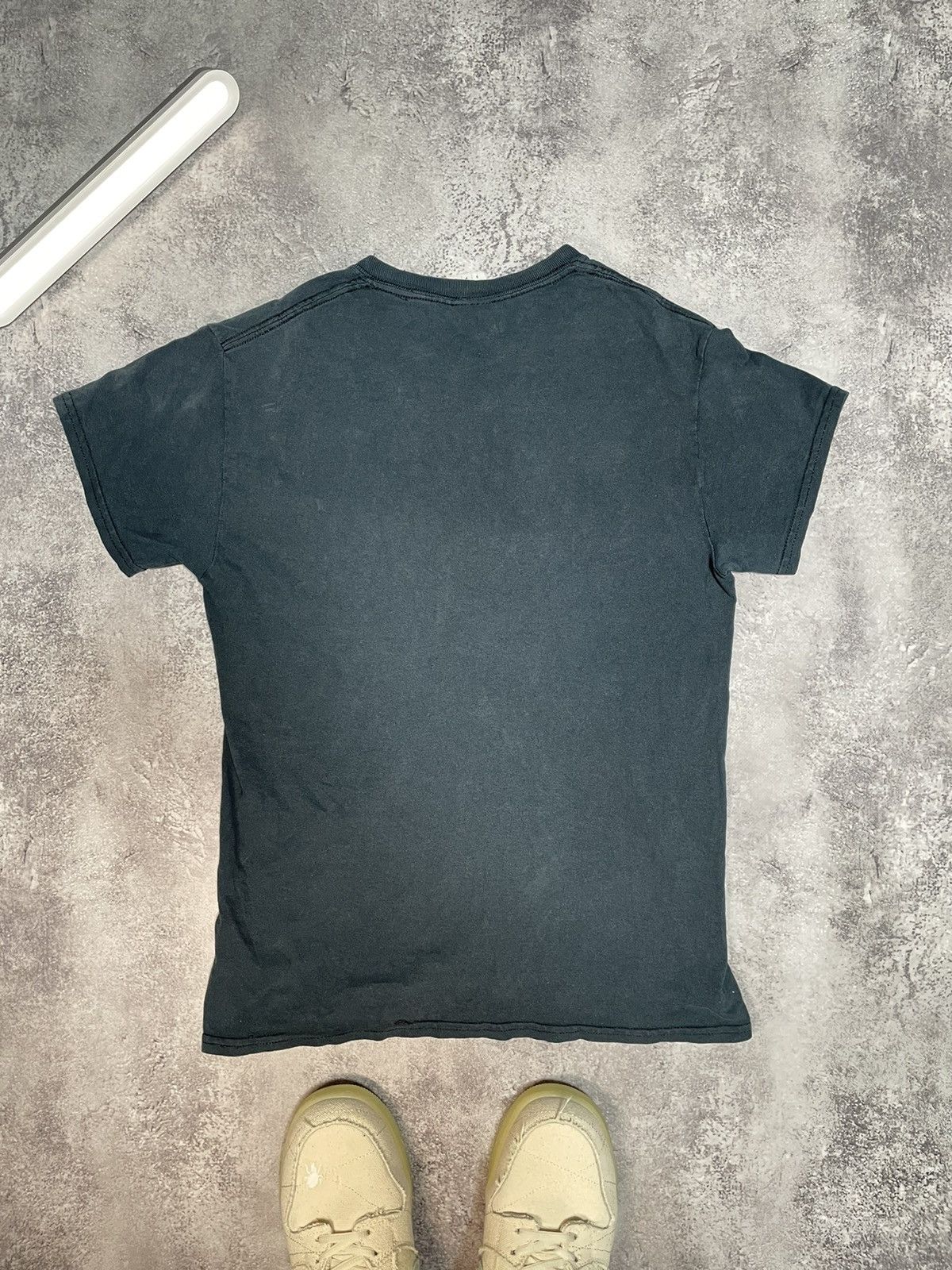 AC/DC × Vintage AC/DC 2004 Alstyle Apparel washed grey t-shirt Size US L / EU 52-54 / 3 - 9 Thumbnail