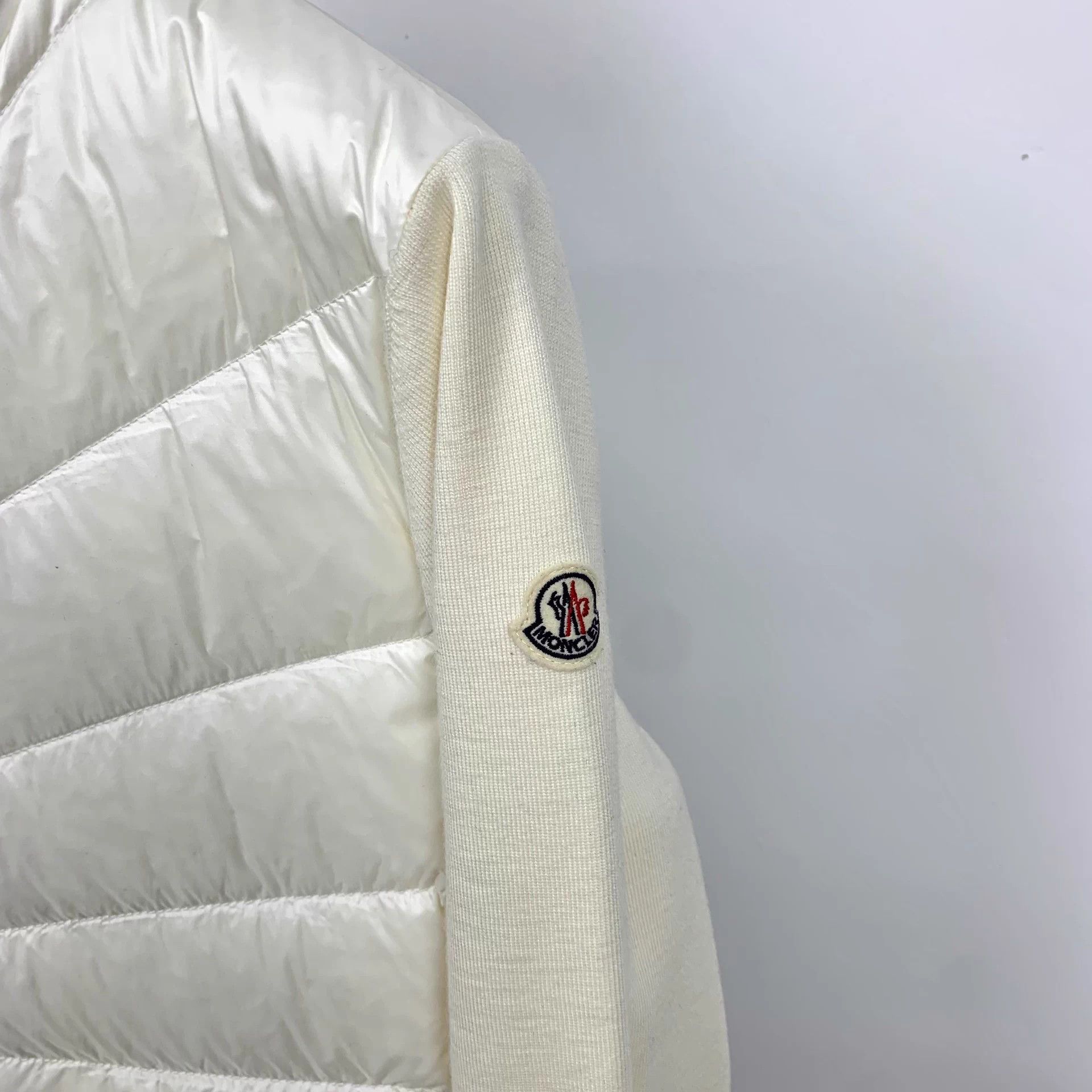 Moncler Moncler Padded Corduroy Down Jacket White M Size M / US 6-8 / IT 42-44 - 5 Thumbnail