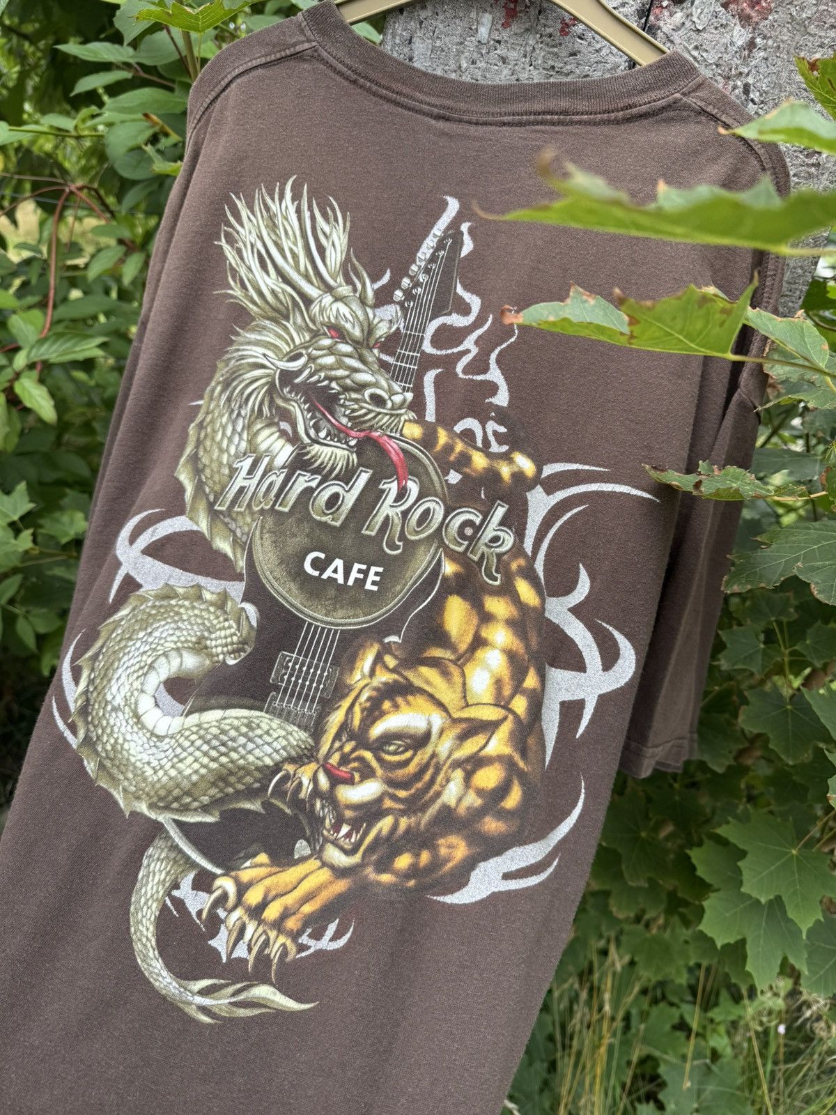 Hard Rock Cafe Vintage Hard Rock Cage Orlando USA Dragon Washed Tee 90s Size US XL / EU 56 / 4 - 3 Thumbnail