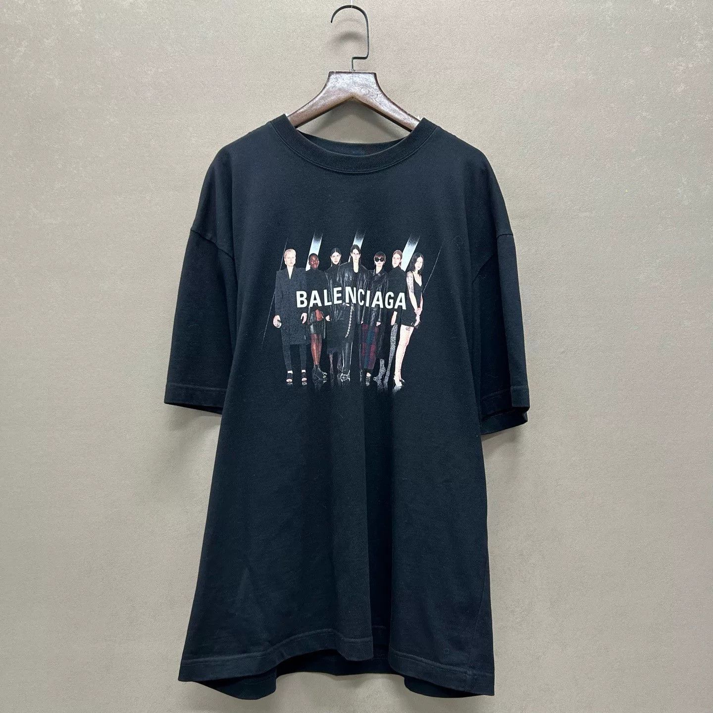 Balenciaga Balenciaga Black Graphic Short Sleeve T-Shirt Size US XS / EU 42 / 0 - 1 Thumbnail
