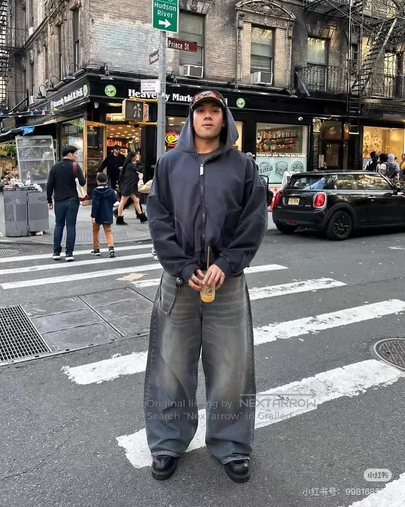 Balenciaga Balenciaga Reversed Letter Zip-Up Hoodie Size US S / EU 44-46 / 1 - 9 Thumbnail
