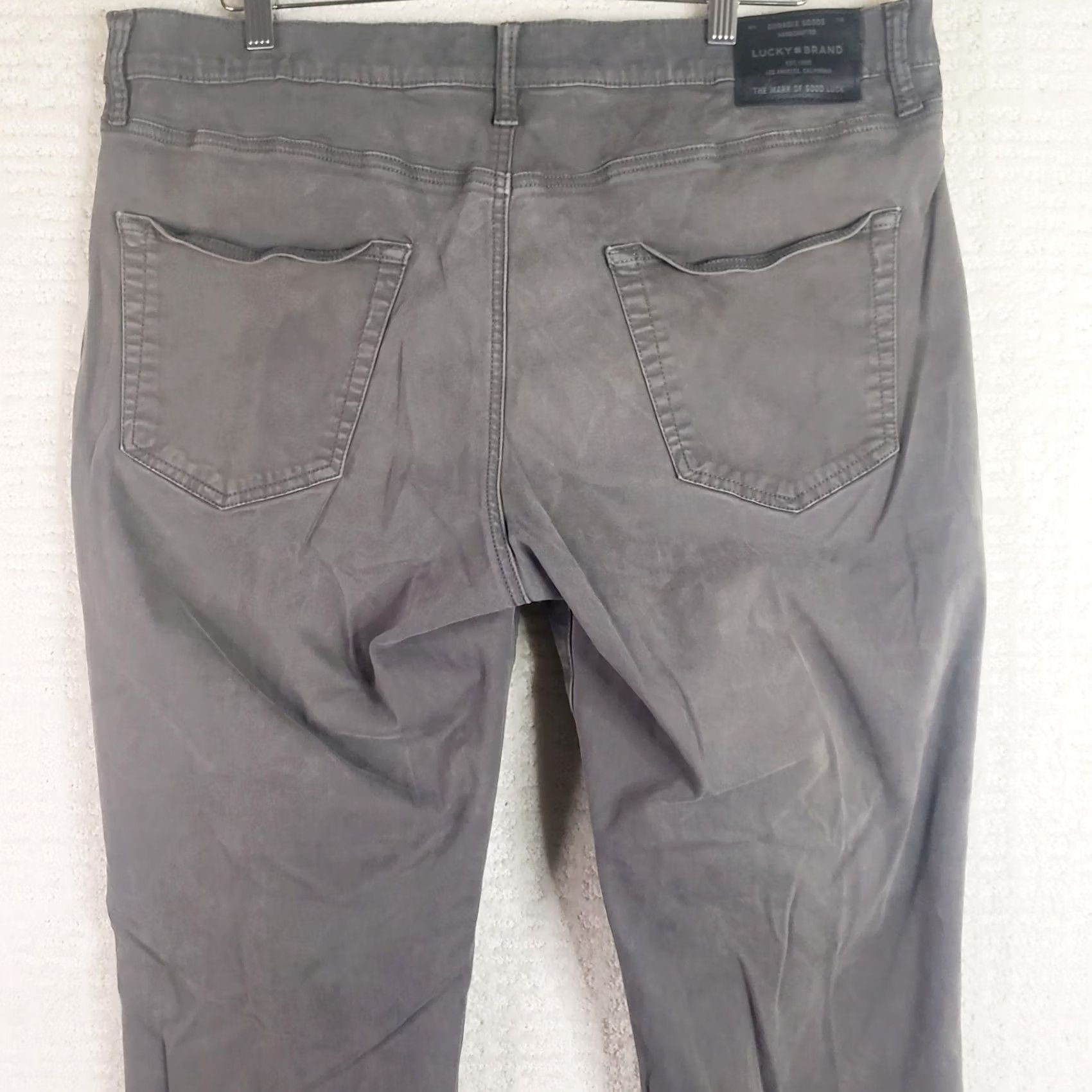 Lucky Brand Lucky Brand 410 Athletic Slim Chino Pants Men’s 38x30 Gray Straight Size US 38 / EU 54 - 7 Thumbnail