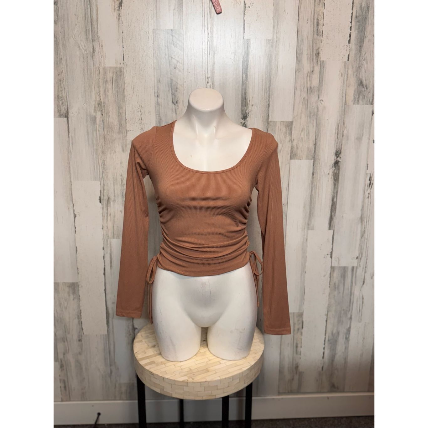 Other Brown Long Sleeve Ruched Side Top – Size M Size M / US 6-8 / IT 42-44 - 2 Thumbnail