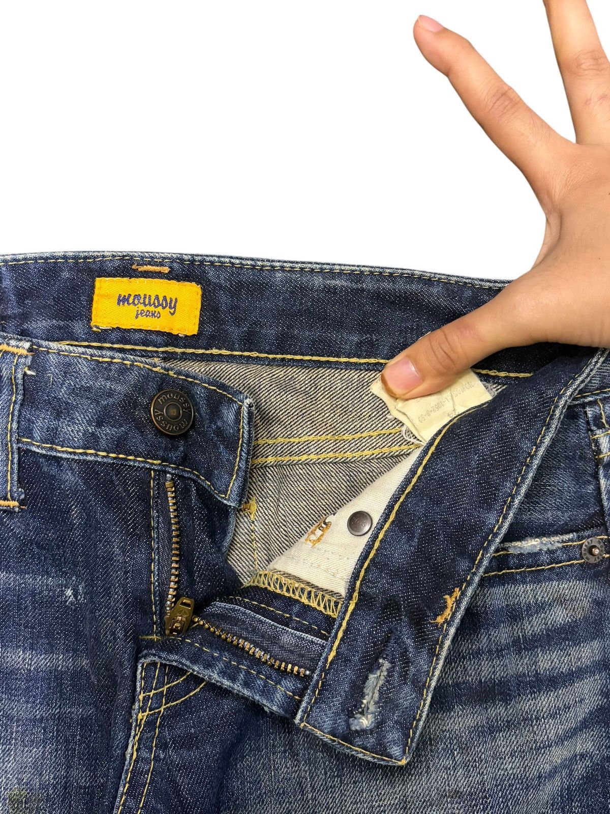 MOUSSY Vintage Moussy Faded Wash Distress Low Rise Flare Jeans Size 26" / US 2 / IT 38 - 5 Thumbnail