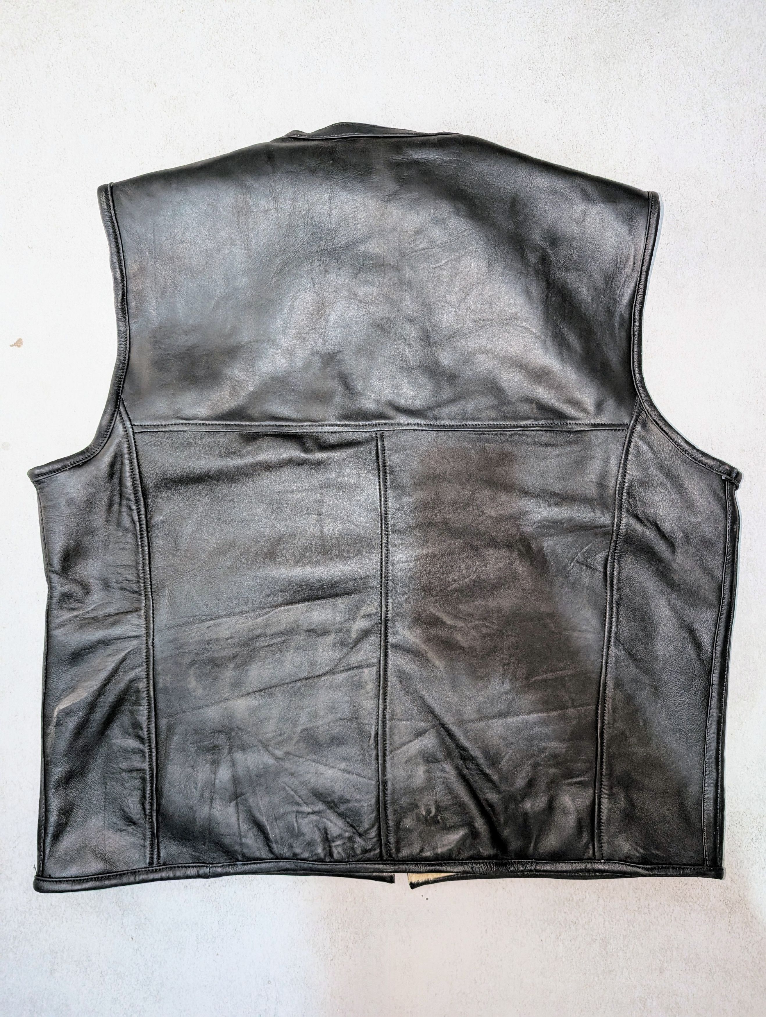 Genuine Leather × Vintage 🖤 Versatile Black Leather Vest for Men Size US L / EU 52-54 / 3 - 6 Thumbnail