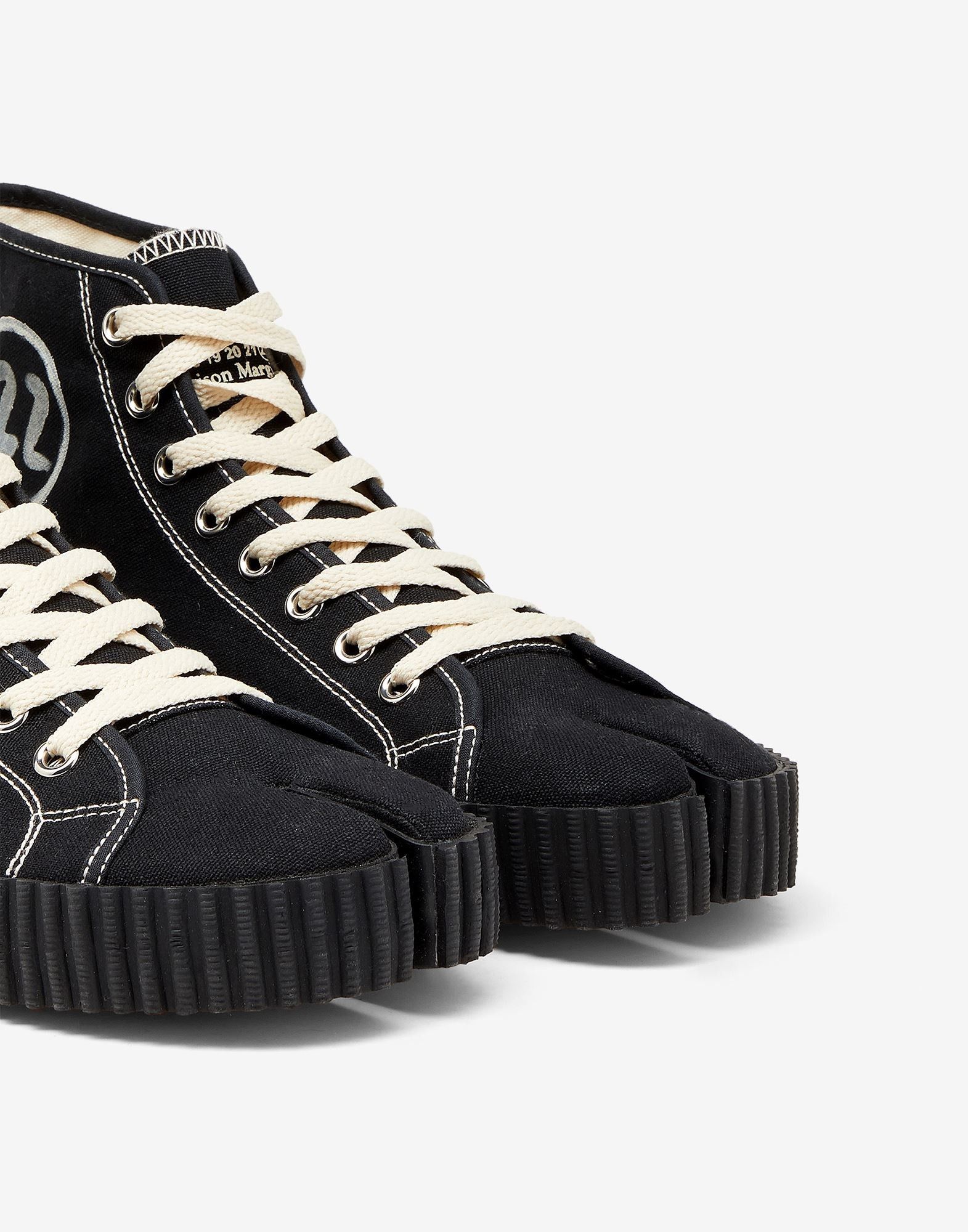Maison Margiela oc11z0725 Tabi Hi-Top Sneakers in Black Size US 11.5 / EU 44-45 - 5 Thumbnail