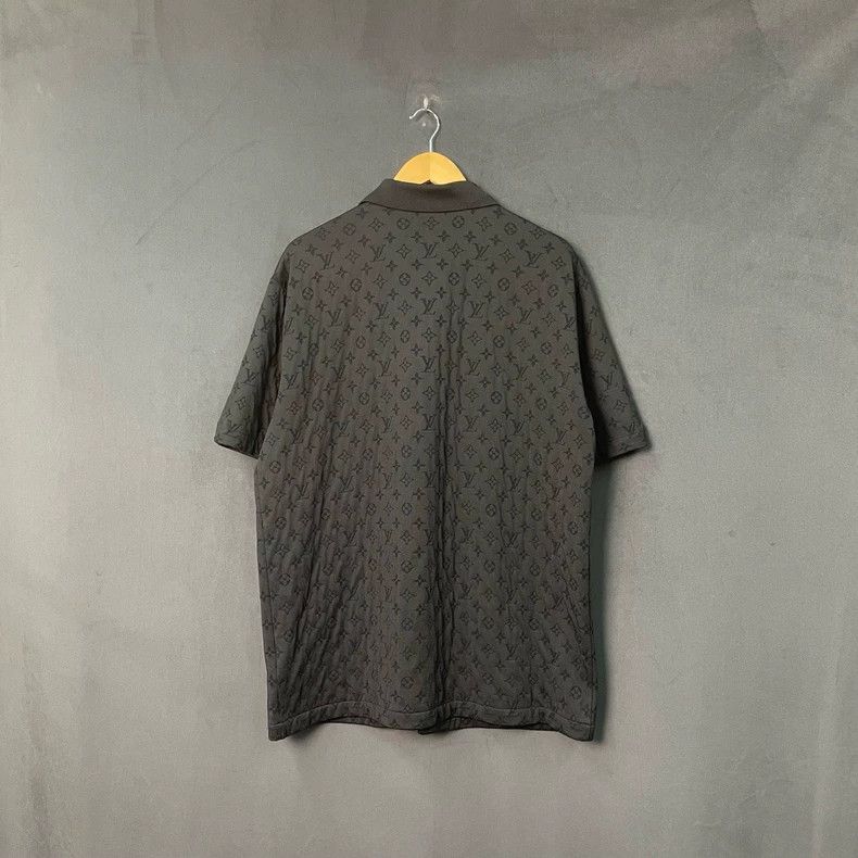 Louis Vuitton Louis Vuitton Black full print NBA co-branded shirt Size US XL / EU 56 / 4 - 2 Thumbnail