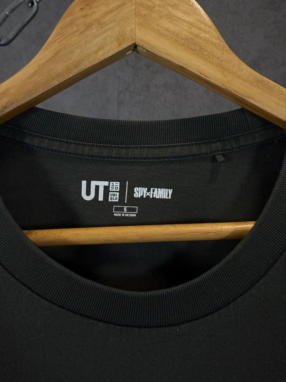 Anime × Japanese Brand × Uniqlo Spy x Family Uniqlo Japanese anima tee Size US S / EU 44-46 / 1 - 4 Thumbnail