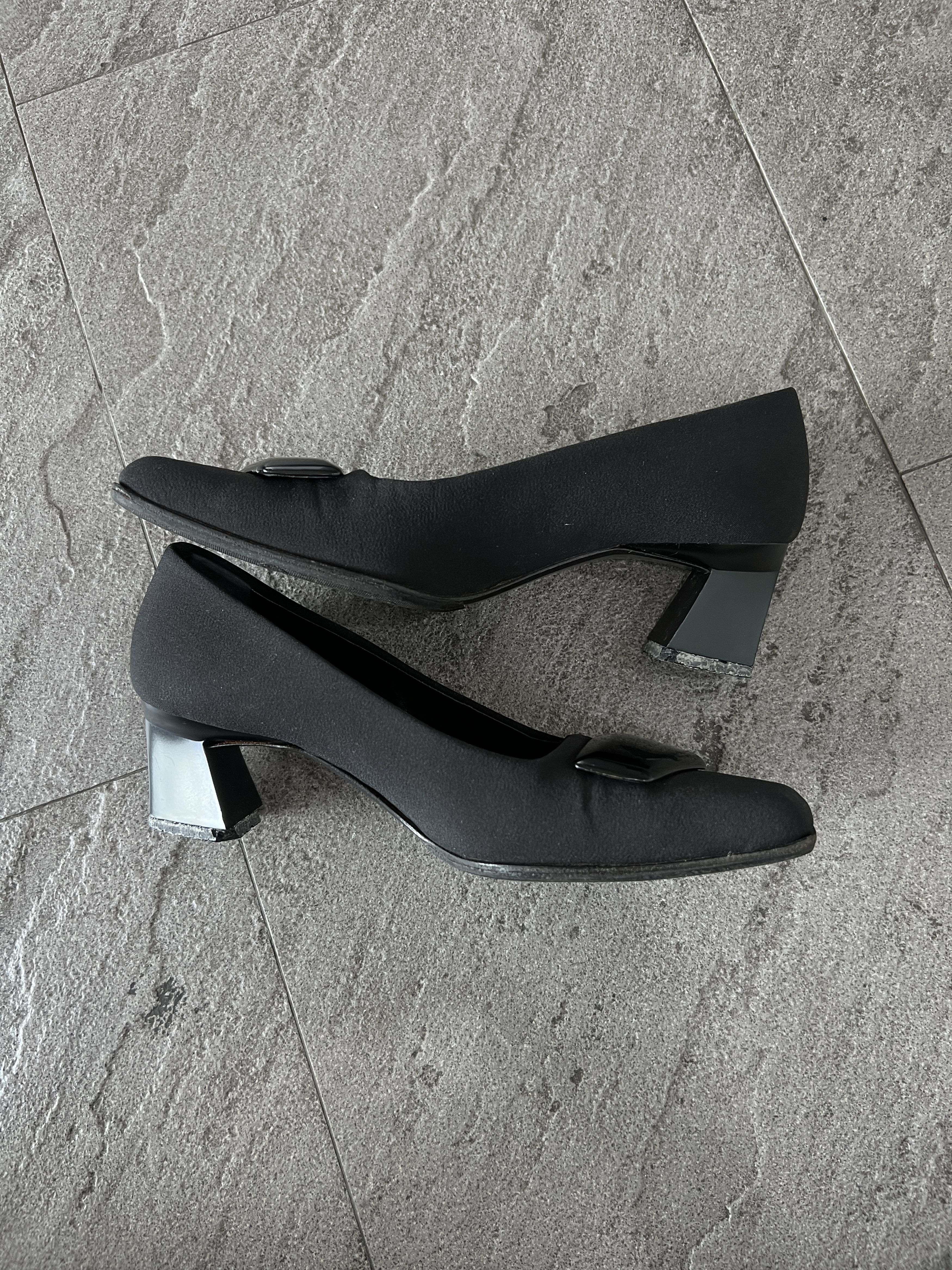 Prada Prada Black Satin Pumps Square Toe Logo Heels EU35 Size US 5 / IT 35 - 9 Thumbnail