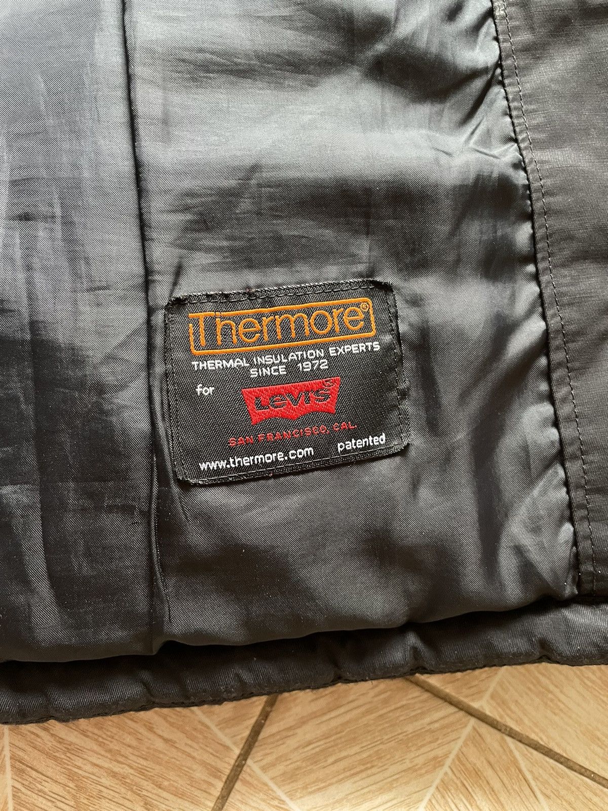 Levi's × Levi's Vintage Clothing × Vintage Y2K Vintage Thermore Levi’s Logo Puffer Down Jacket Black XL Size US XL / EU 56 / 4 - 13 Thumbnail