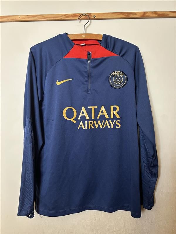Nike PSG training sweatshirt - Nike - S - UNIQUE Size US S / EU 44-46 / 1 - 1 Thumbnail