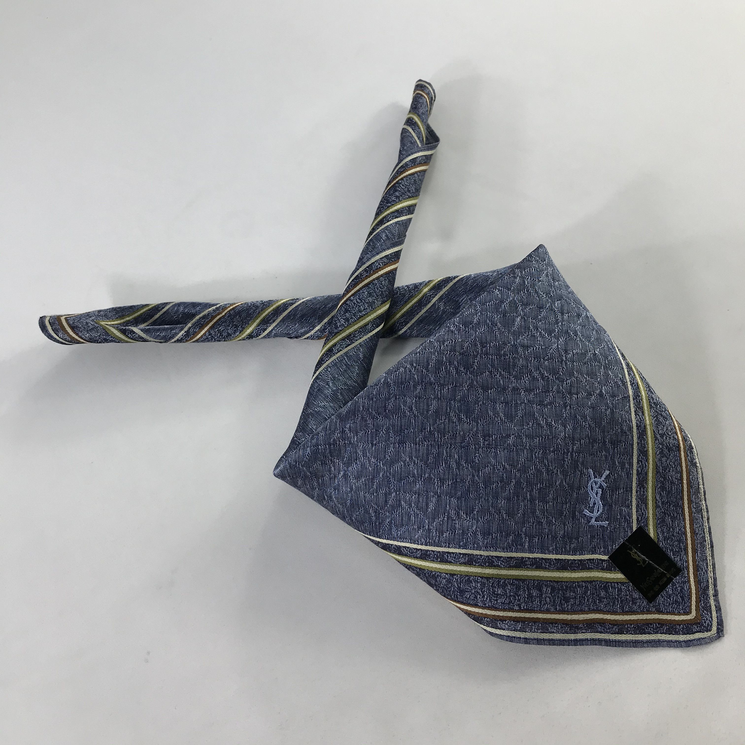 Vintage × Yves Saint Laurent Yves Saint Laurent Bandana / Handkerchief/Neckerchief -S1059 Size ONE SIZE - 4 Thumbnail