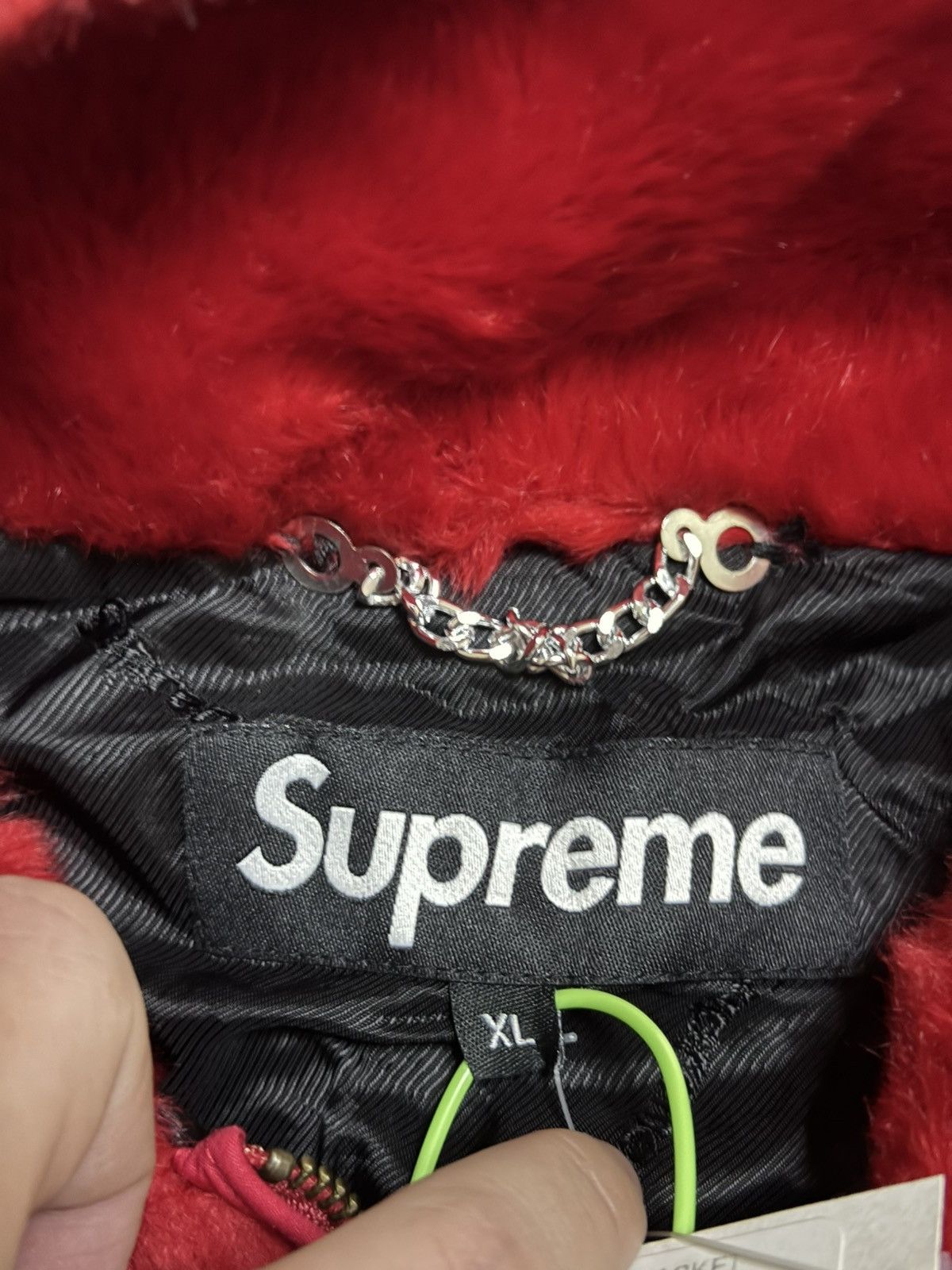Supreme Supreme Faux Fur bomber jacket dswt xl Size US XL / EU 56 / 4 - 5 Thumbnail