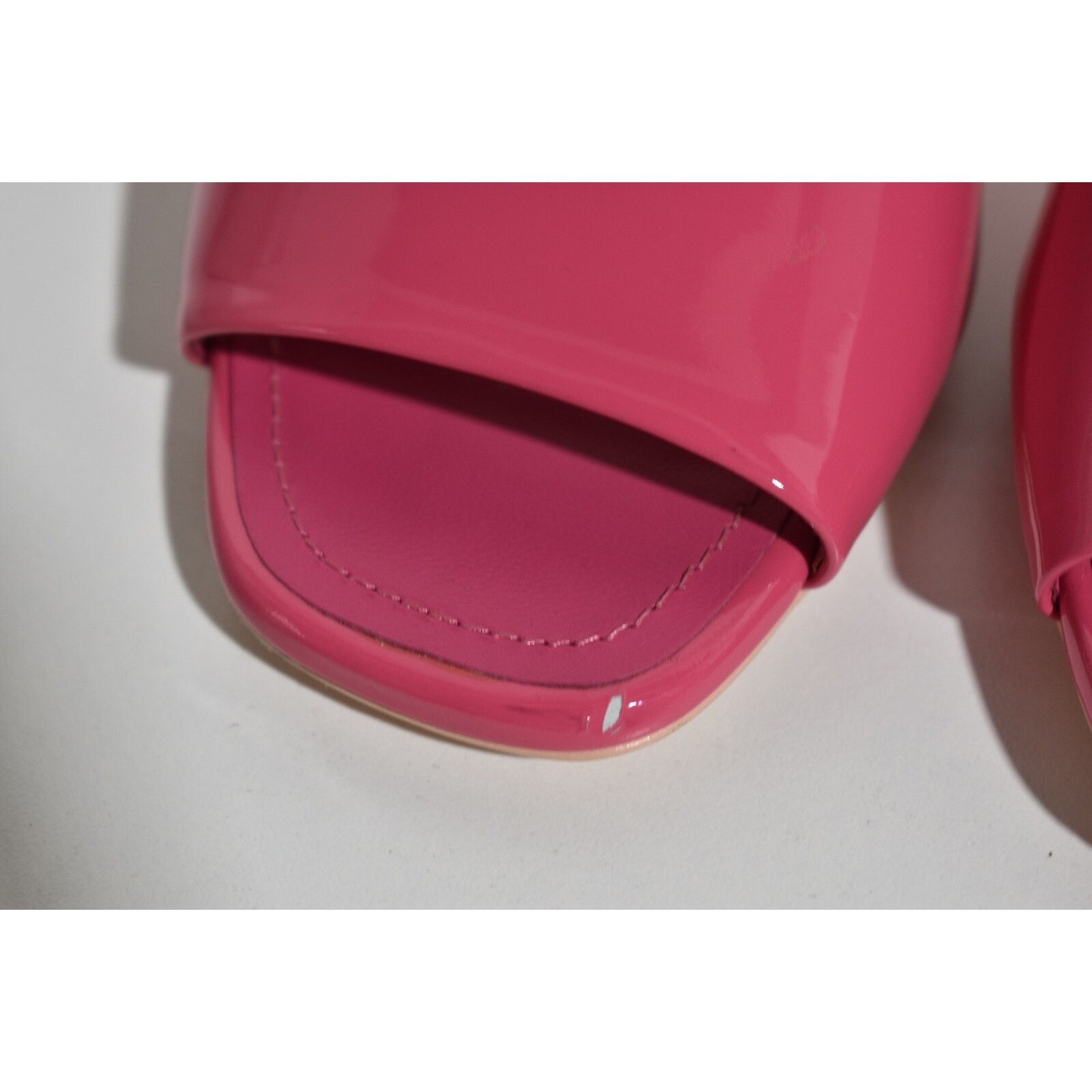 Chanel Chanel 22C Dark Light Pink Patent Calf CC Logo Mule Slide Size US 5 / IT 35 - 5 Thumbnail