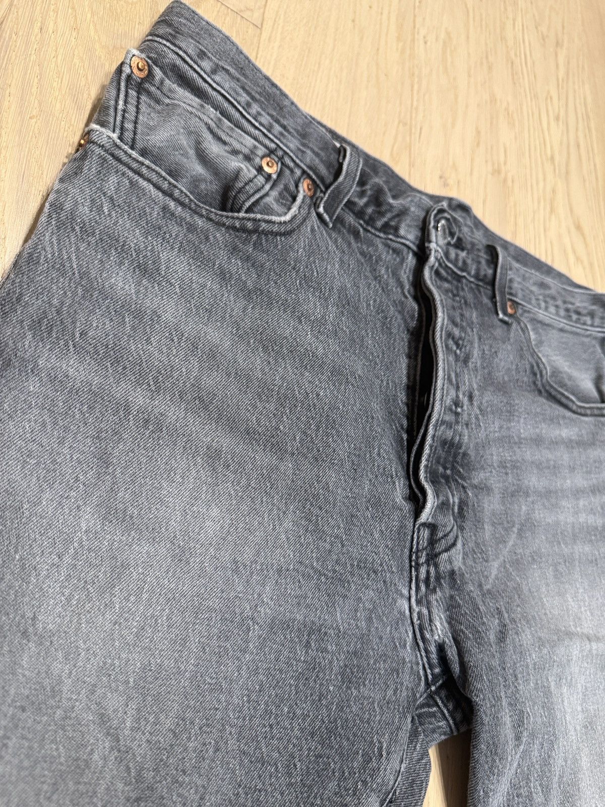 Levi's Levi’s Premium 501 ‘93 Grey Jeans Size US 33 - 2 Thumbnail