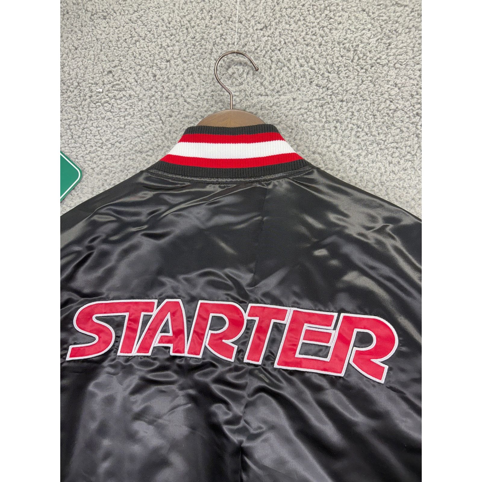 NFL Starter Retro Satin Varsity Bomber Jacket Mens Large Black Size US L / EU 52-54 / 3 - 8 Thumbnail