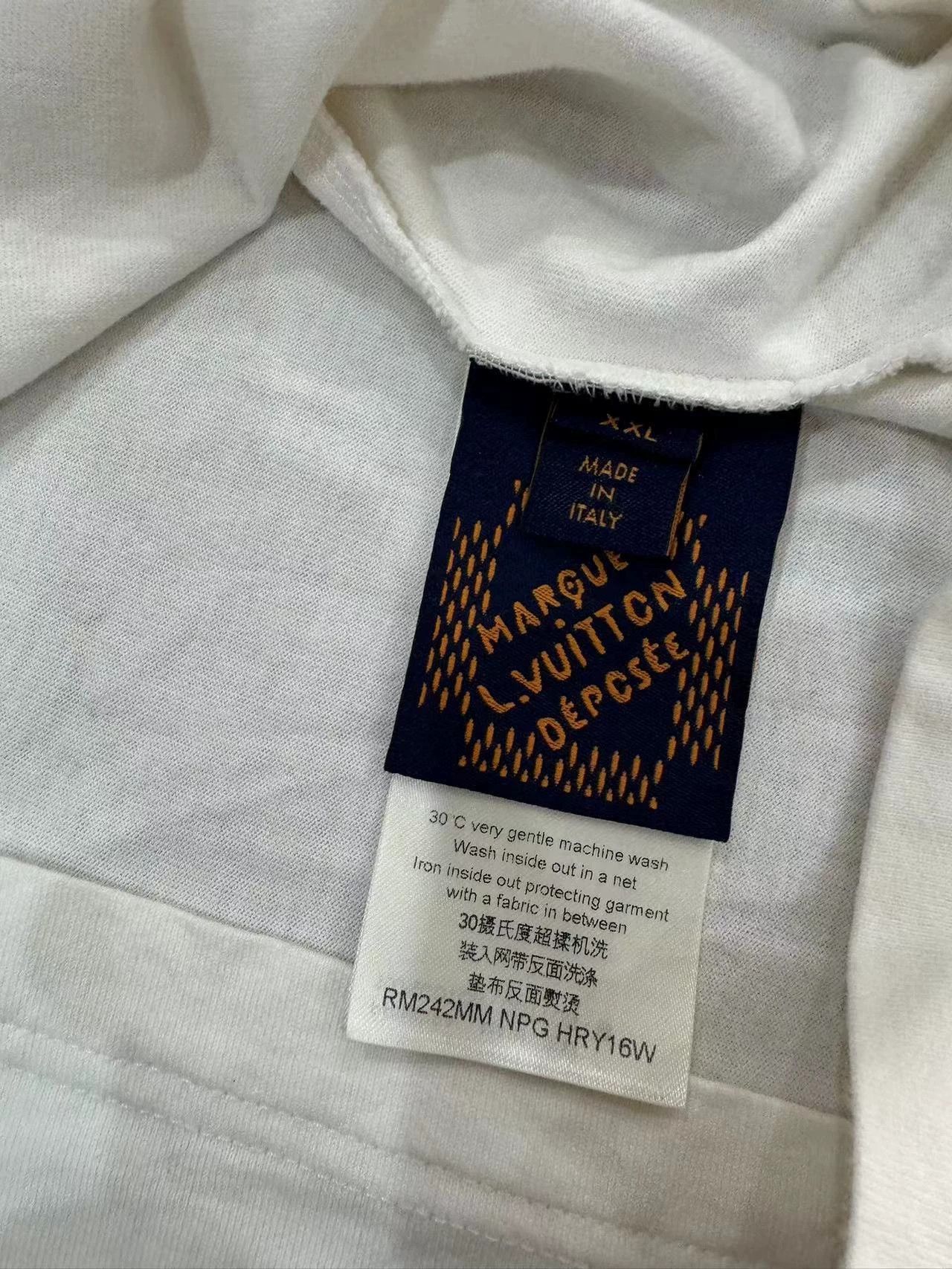 Louis Vuitton LV x Pharrell Williams Short Sleeve Tee Worn Once Size US XXL / EU 58 / 5 - 2 Thumbnail