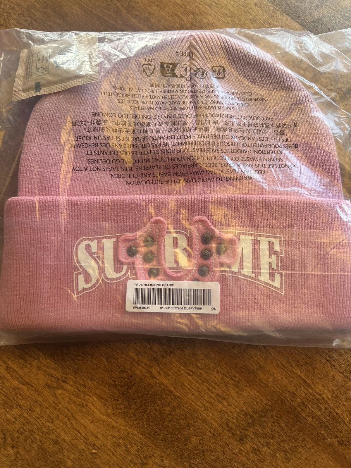 Supreme × True Religion Supreme True Religion Beanie Pink FW25 Size ONE SIZE - 4 Thumbnail