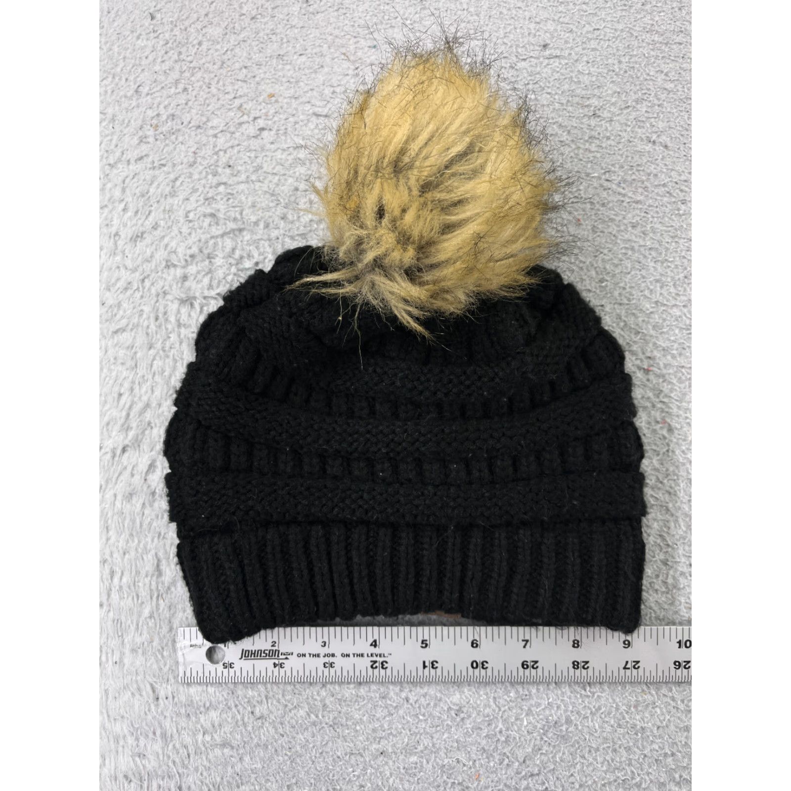 Vintage C.C Exclusives Beanie Toque Womens One Size Black Knit Acrylic Faux Fur Pom Size ONE SIZE - 4 Thumbnail