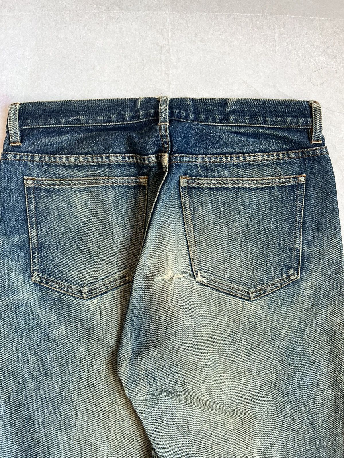 A.P.C. APC Dirty Wash Selvedge Distressed Denim Rare Size US 30 / EU 46 - 16 Thumbnail